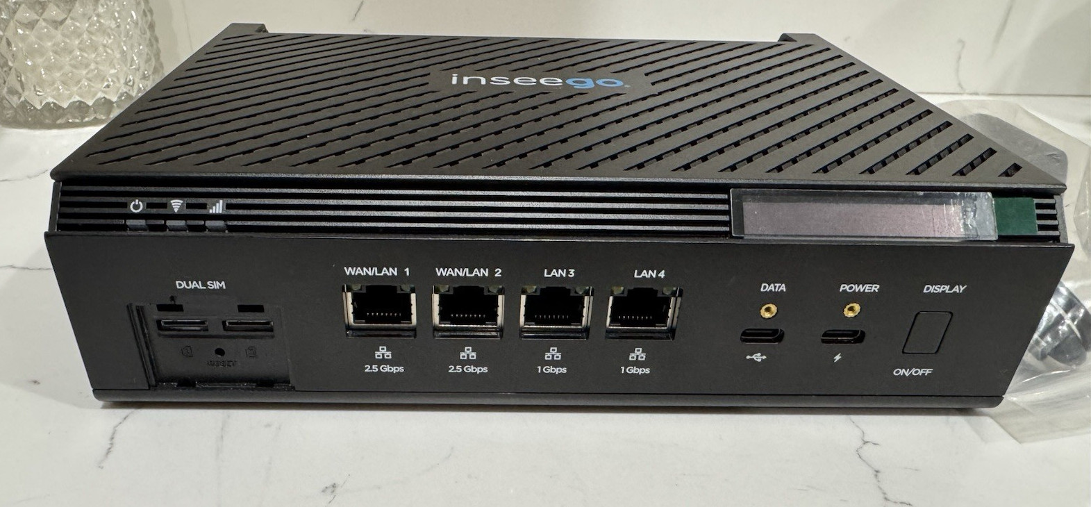 Inseego Wavemaker 5G Cellular Router FX4200 5G Factory Unlocked Good Inseego Wavemaker 5G Cellular Router FX4200 5G Factory Unlocked Good