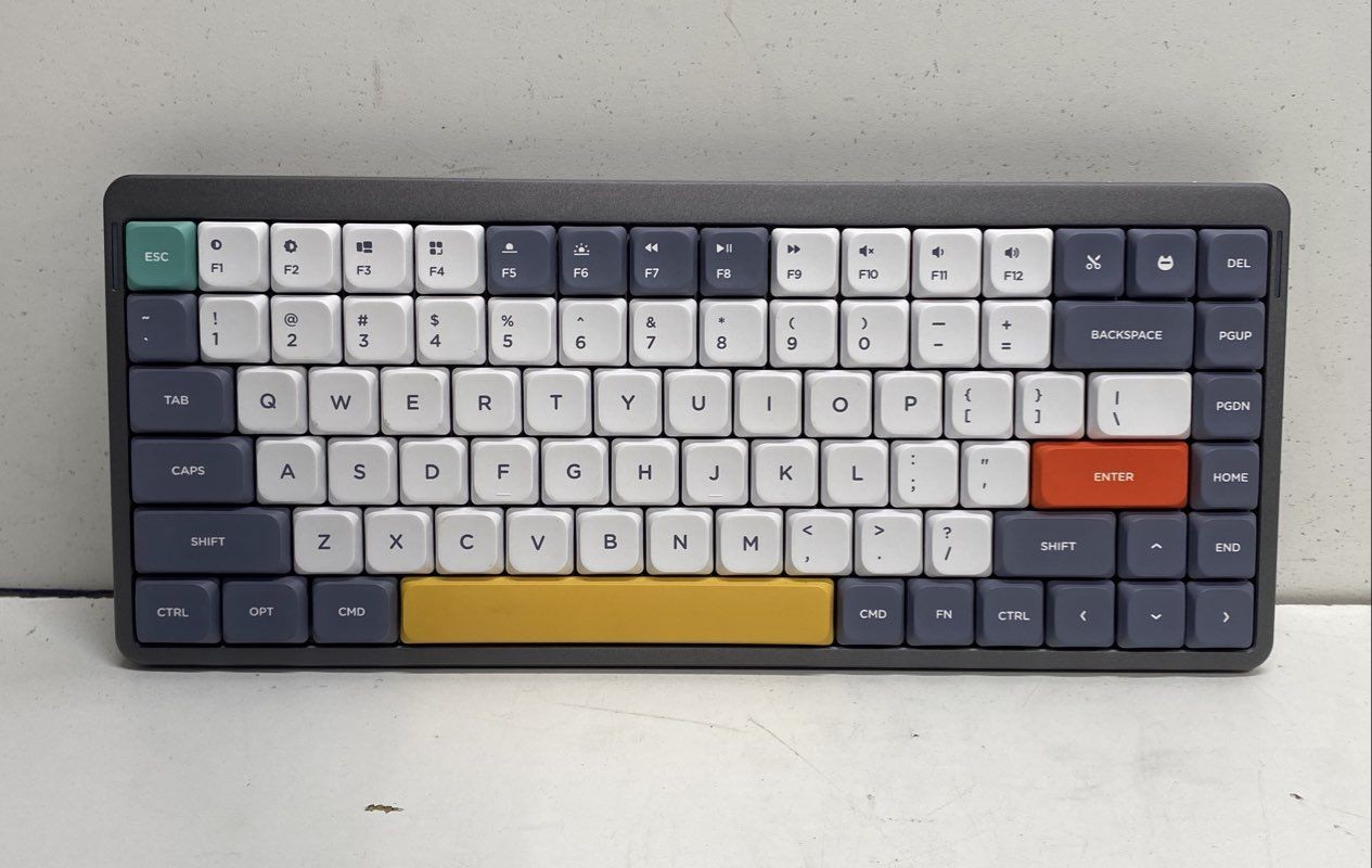 NuPhy Air75 Wireless Mechanical Keyboard 84-Keys Low Profile Bluetooth USB-C NuPhy Air75 Wireless Mechanical Keyboard 84-Keys Low Profile Bluetooth USB-C