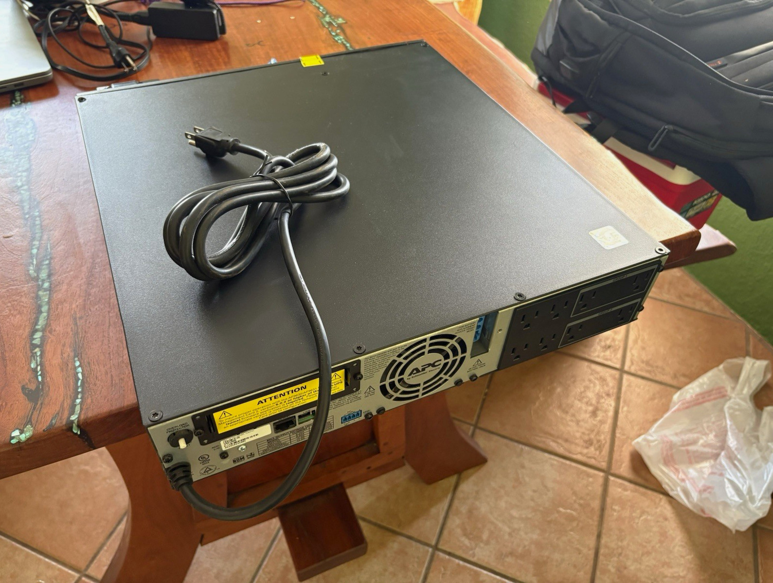 APC Smart-UPS X SMX1000 1000VA/800W 120V Rackmount 8-Out Network Alarm APC Smart-UPS X SMX1000 1000VA/800W 120V Rackmount 8-Out Network Alarm