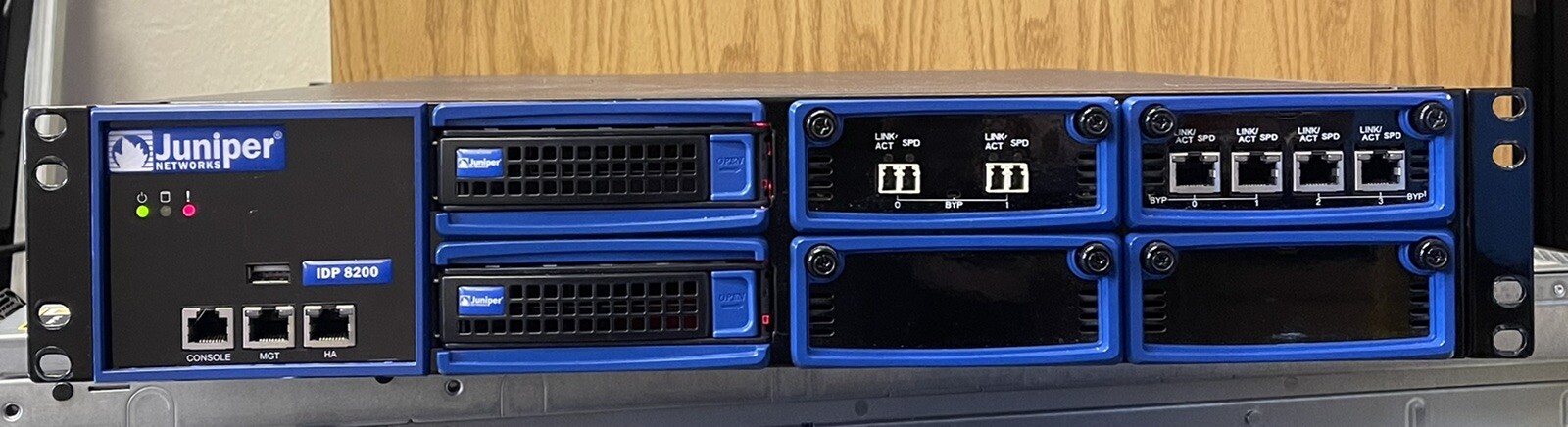 JUNIPER IDP8200 Intrusion Detection & Prevention Security Appliance JNHE2 NO HDD JUNIPER IDP8200 Intrusion Detection & Prevention Security Appliance JNHE2 NO HDD