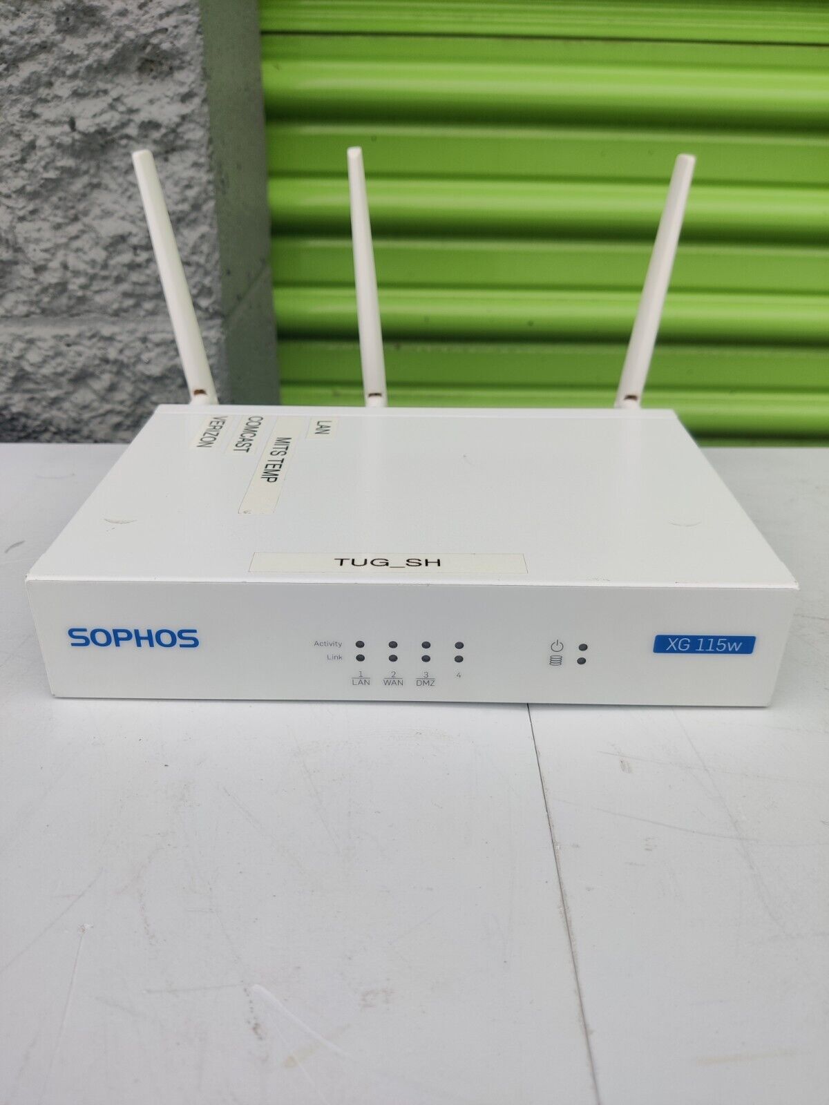 Sophos XG 115w Firewall Desktop Network Security Appliance No AC Adapter