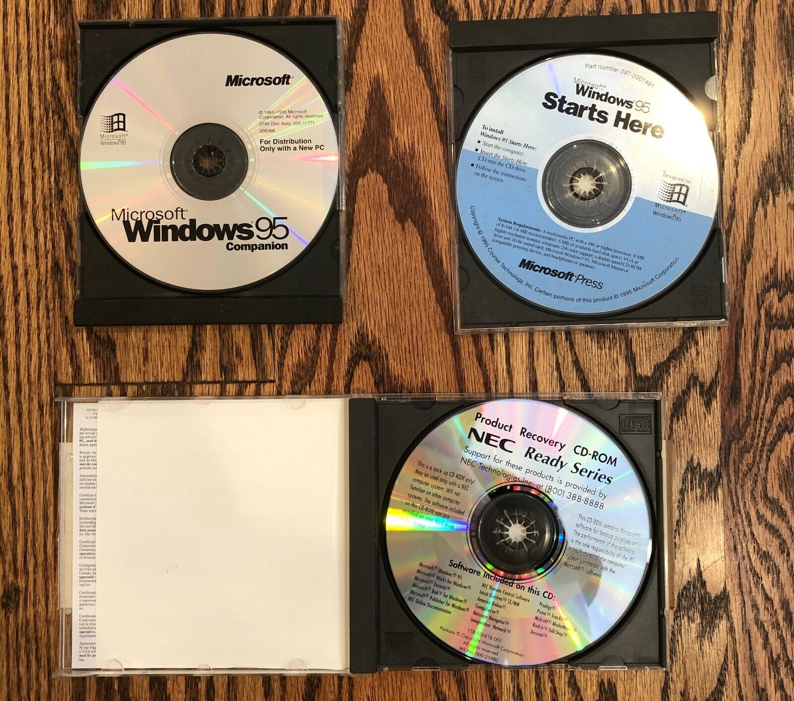 Microsoft Windows 95 Companion, starts here, product recovery cd Disc