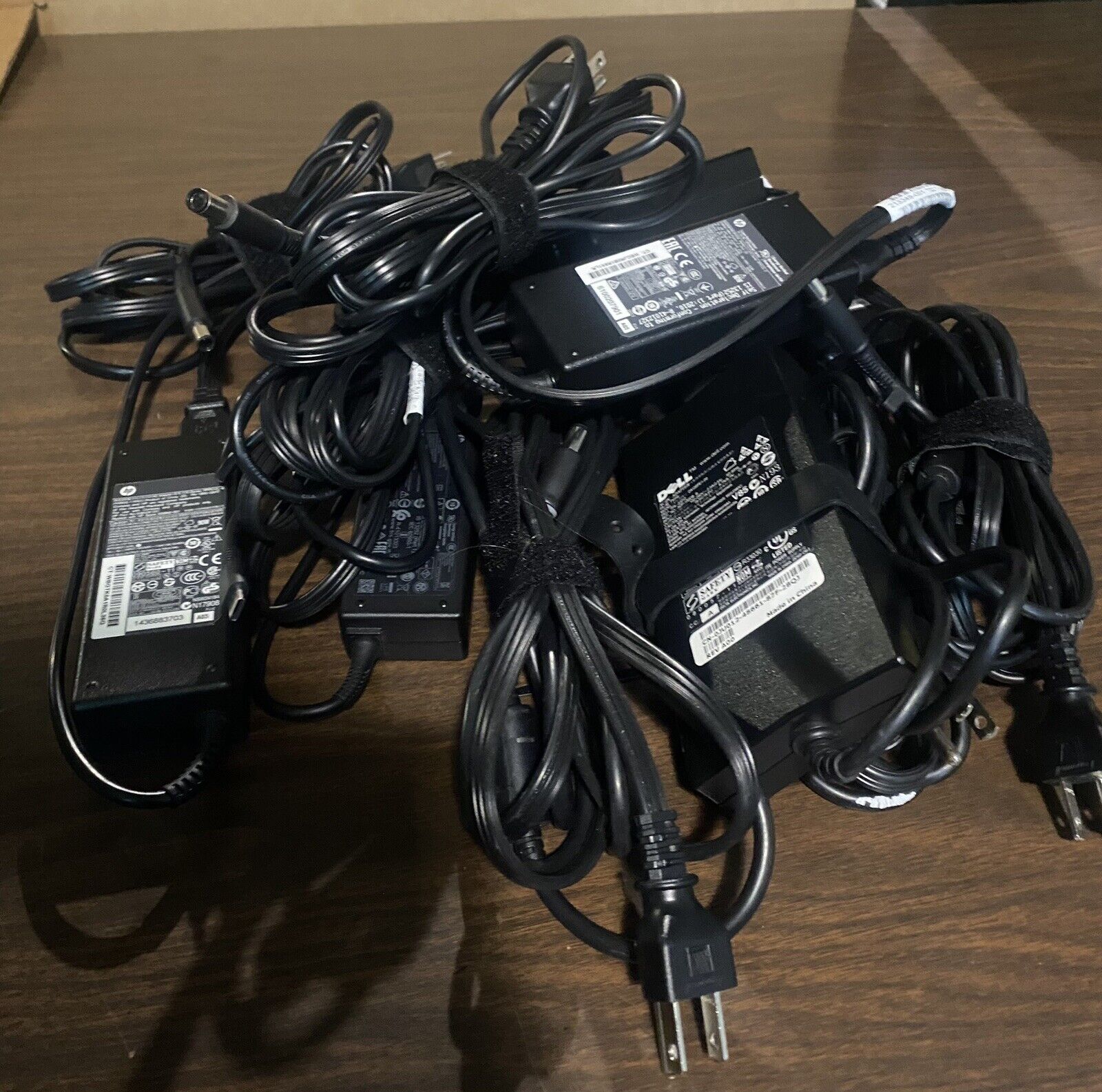 Lot Of (7) Misc Dell & HP Laptop Chargers