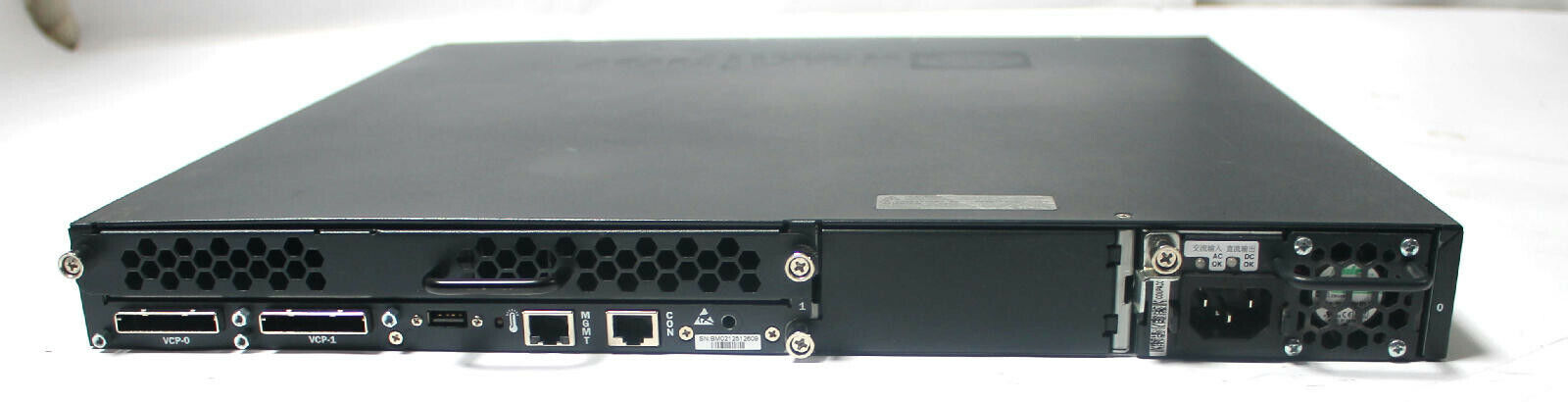 Juniper Networks EX4200-24T 24-port 10/100/1000BASE-T Switch 8 POE ports