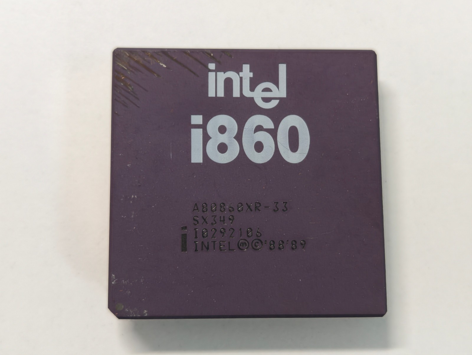Vintage Intel i860 A80860XR-33 SX349 RISC CPU Ceramic RARE SSpec Retro Computing Vintage Intel i860 A80860XR-33 SX349 RISC CPU Ceramic RARE SSpec Retro Computing