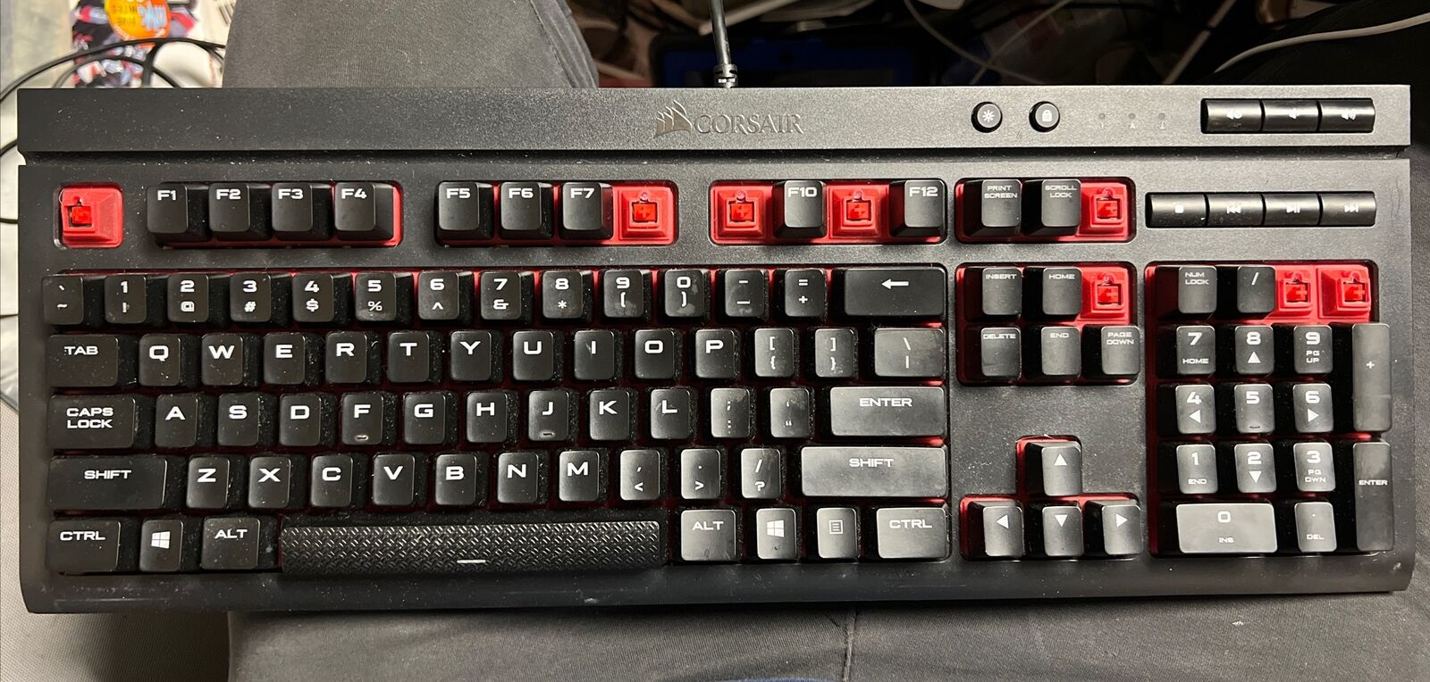 Corsair Gaming K68 RGB Mechanical USB Keyboard Cherry MX RGP0036