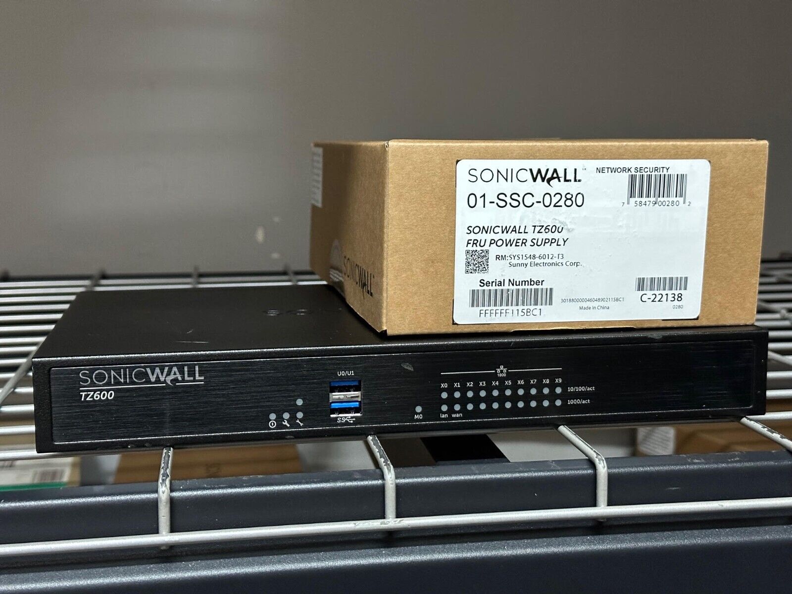 SonicWall TZ600 Firewall | NEW OPEN BOX UNIT | Subscriptions till 02/2025