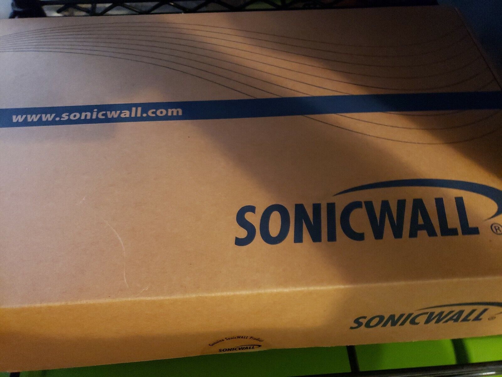 SonicWall NSA 220 Total Secure 01-SSC-9744 inc 1 year 