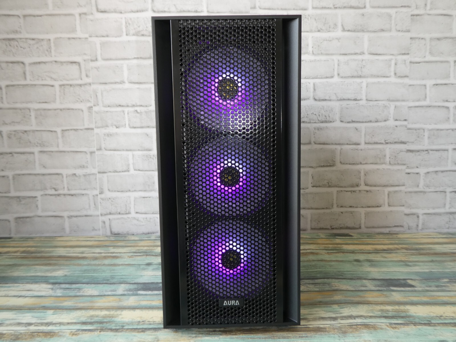 Custom Gaming Desktop PC Intel i7 3.90GHz 16 GB SSD + 1TB Nvidia Quadro 4 GB Custom Gaming Desktop PC Intel i7 3.90GHz 16 GB SSD + 1TB Nvidia Quadro 4 GB