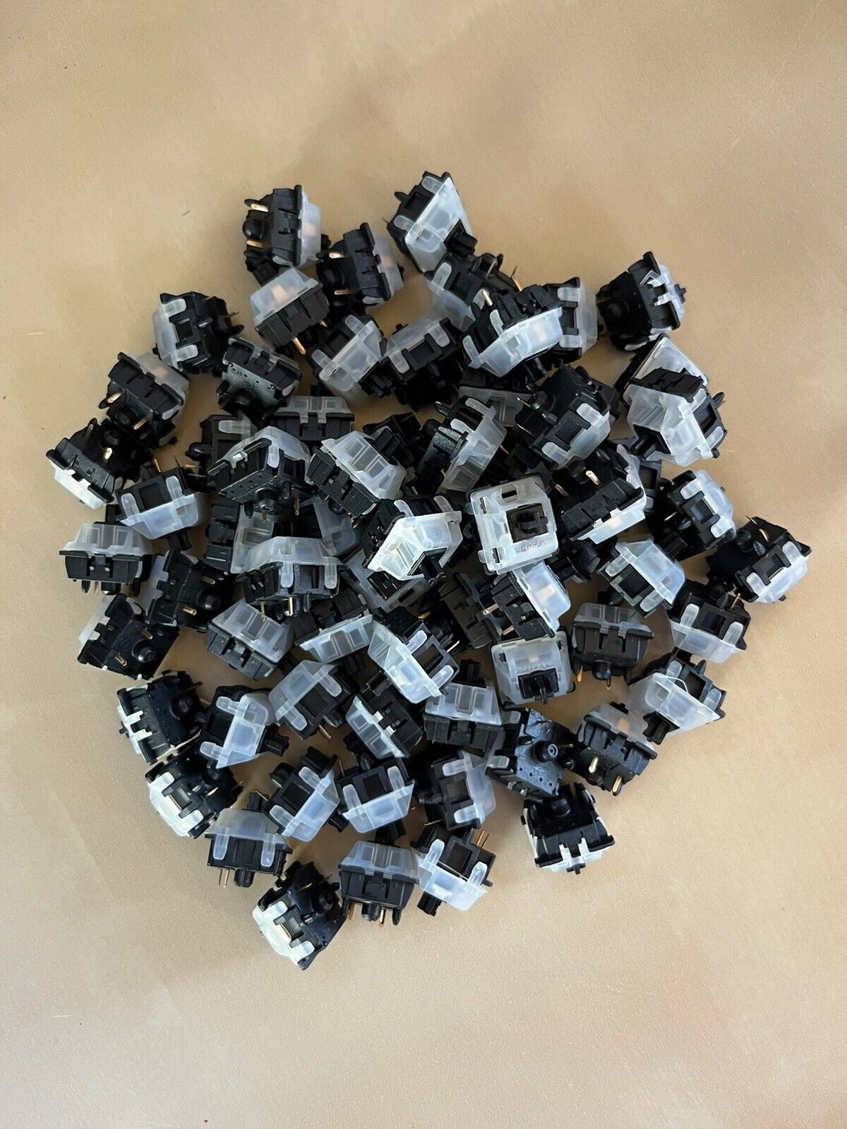 70x Gateron Milky Black Hand Lubed And Filmed Switches