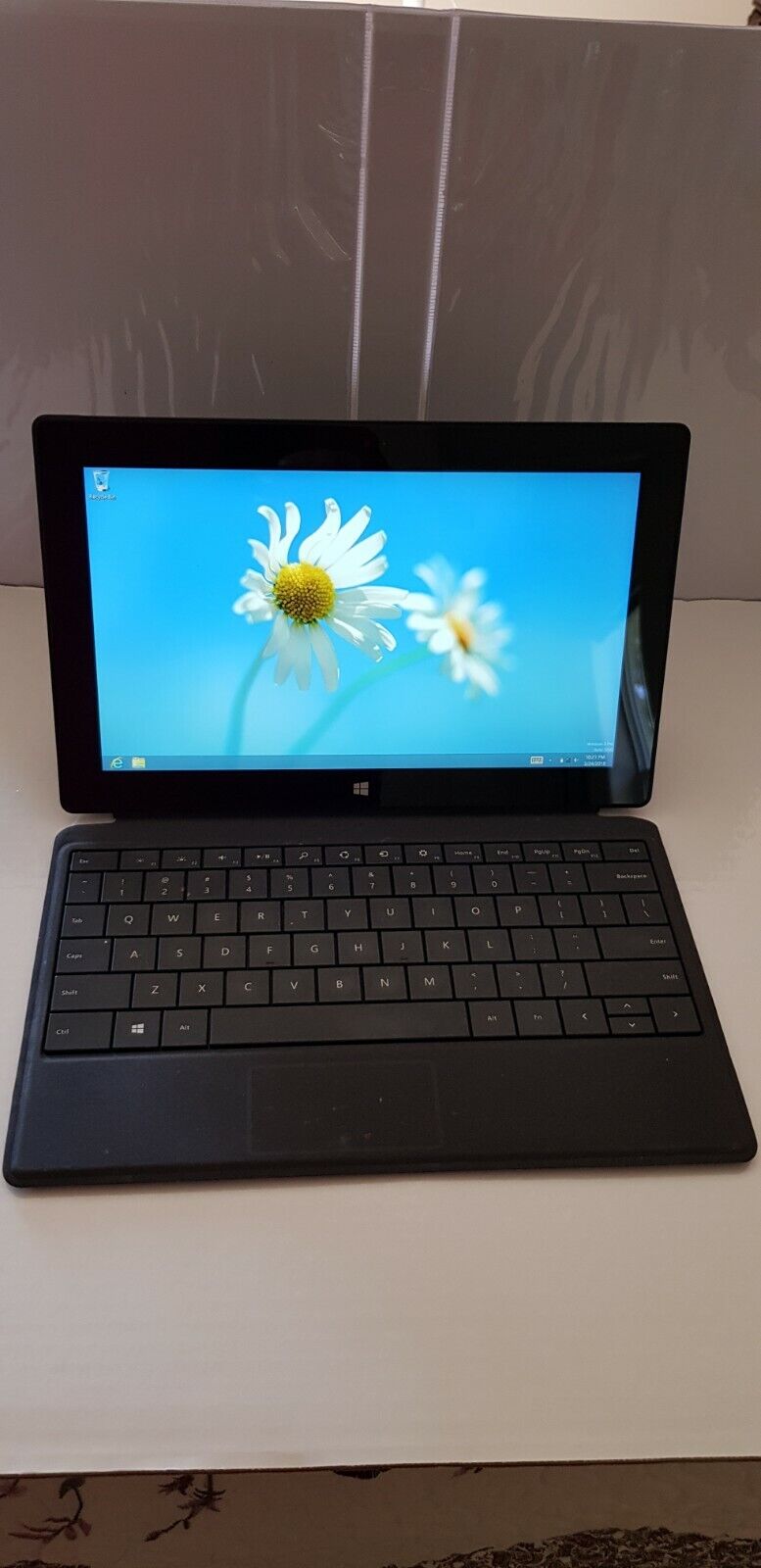Microsoft Surface Pro Model 1514 64 GB with Keyboard Core i5-3317U CPU
