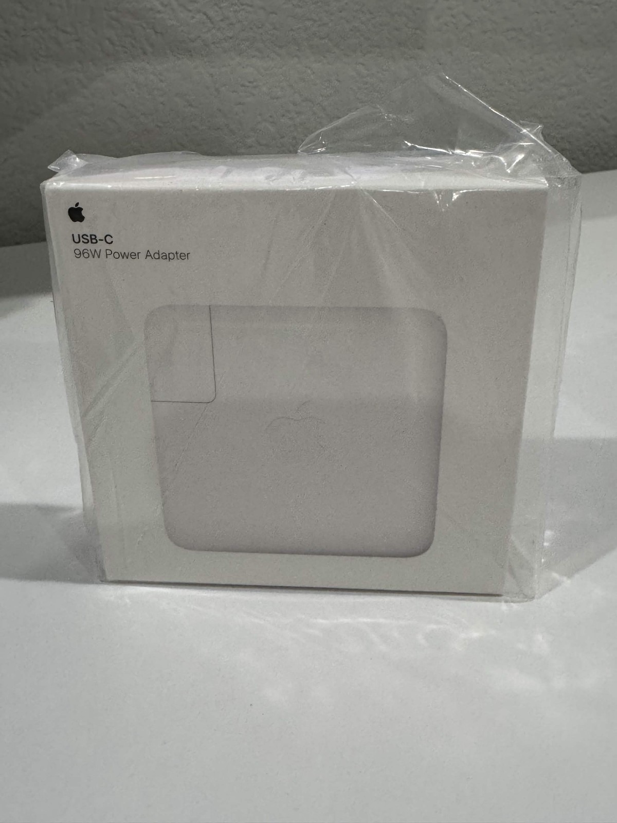 Apple 96W USB-C Power Adapter - White - Genuine OEM - NEW SEALED - MacBook Pro Apple 96W USB-C Power Adapter - White - Genuine OEM - NEW SEALED - MacBook Pro