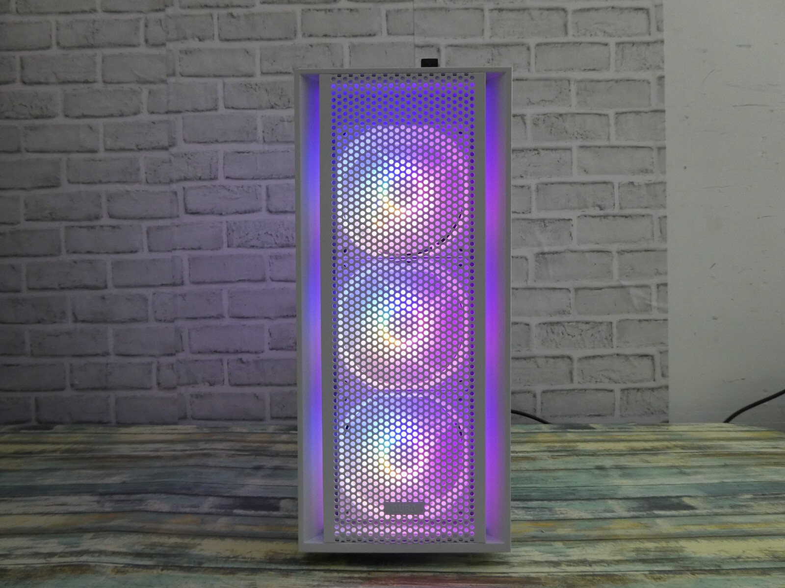 Custom Gaming Desktop PC Intel i7 3.90GHz 16 GB SSD + 1TB Nvidia Quadro 4 GB Custom Gaming Desktop PC Intel i7 3.90GHz 16 GB SSD + 1TB Nvidia Quadro 4 GB