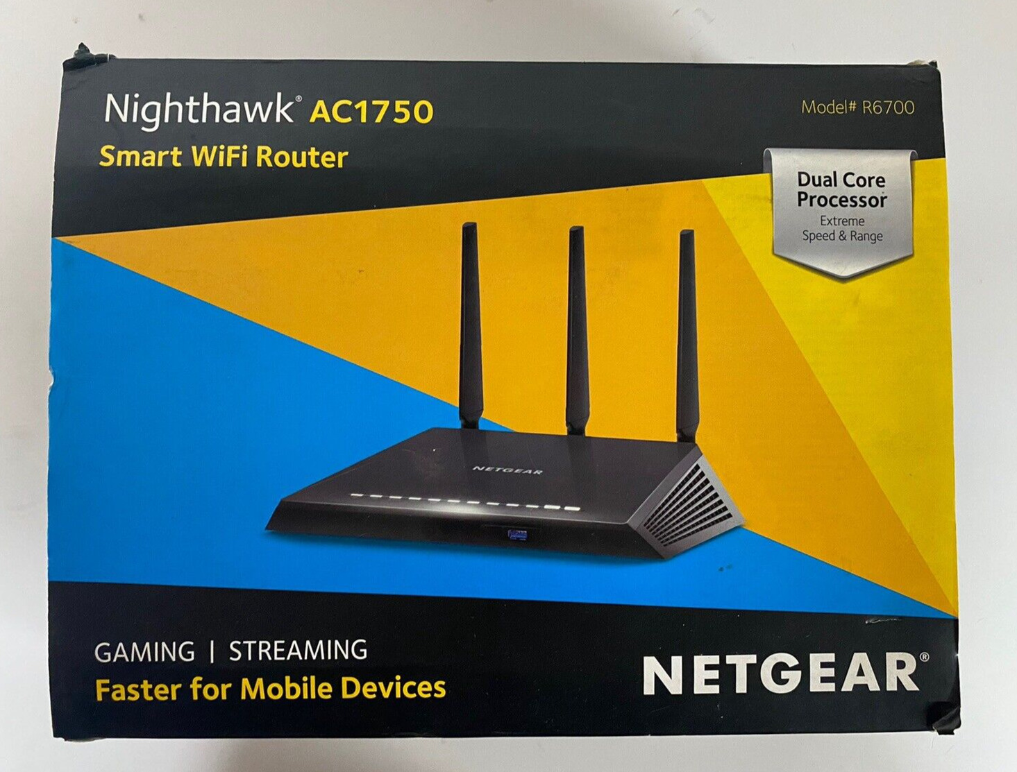 NETGEAR R6700 Nighthawk AC1750 Smart WiFi Router Gaming Streaming Extreme Range
