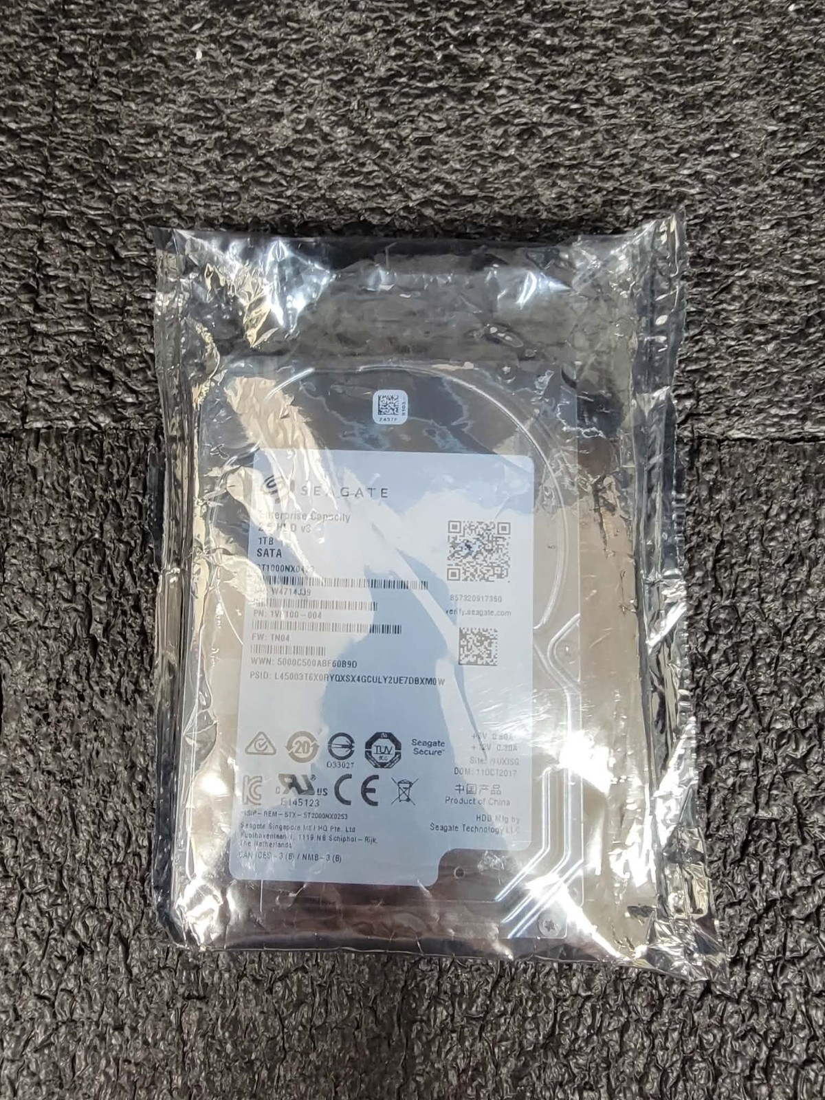 Seagate 1VE100-004 ST1000NX0423 1TB 7.2K RPM 128MB 6 Gbps 512N SATA 2.5\