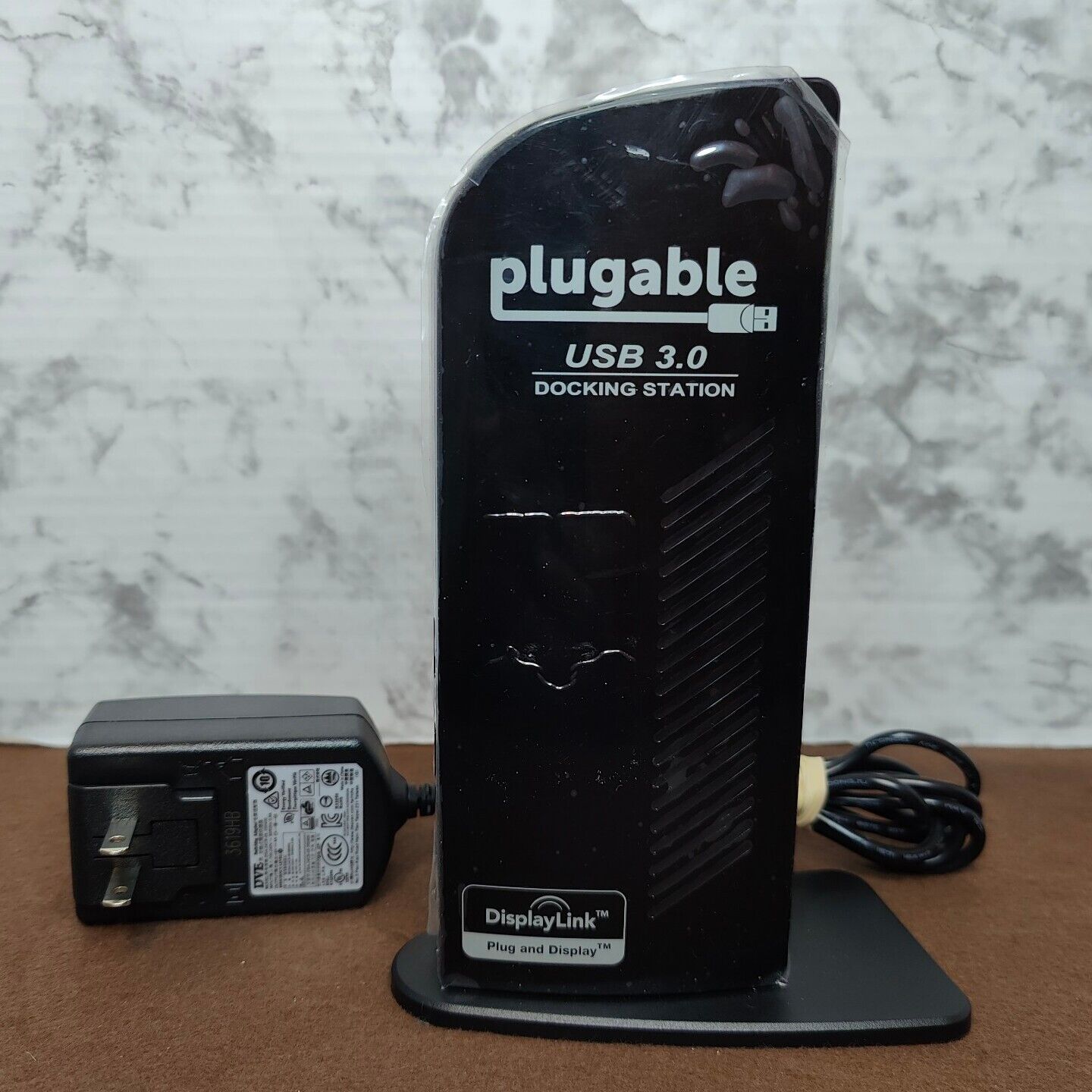 Plugable UD-3900 Dual Display Universal Docking Station