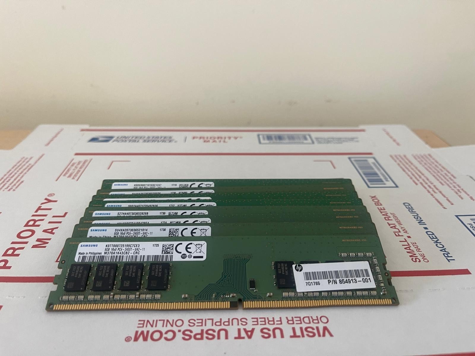 Samsung (Lot Of 10) 8GB DDR4 PC4-2400T Desktop RAM UDIMM Samsung (Lot Of 10) 8GB DDR4 PC4-2400T Desktop RAM UDIMM