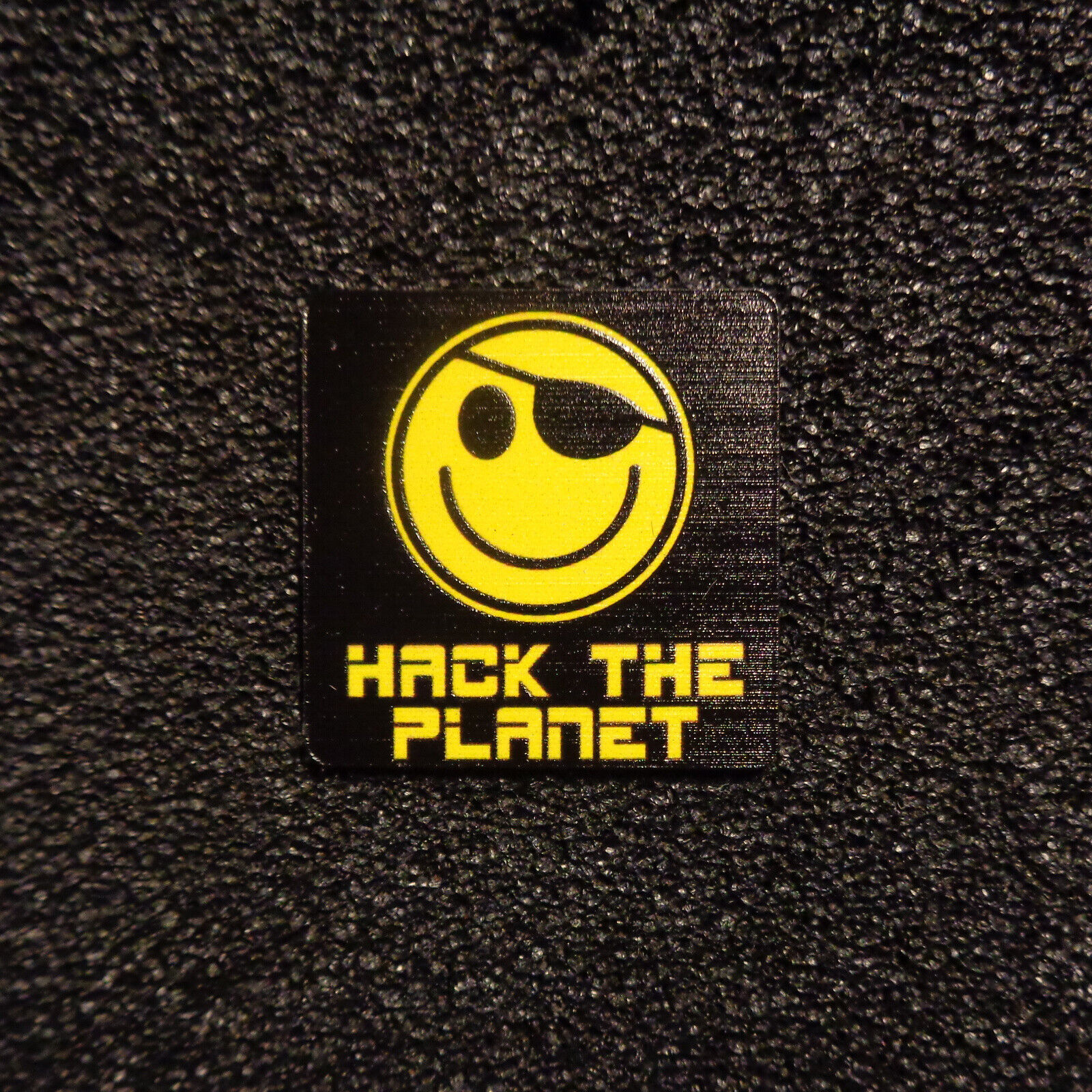 Hackers Hack the planet Logo Label Decal Case Sticker Badge [514b]