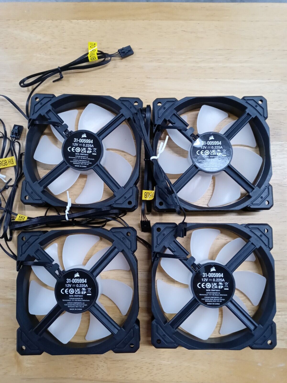 4 rgb fans new Corsair 120mm Case Fan 12V DC31005994 ,4 Pin the price is for set