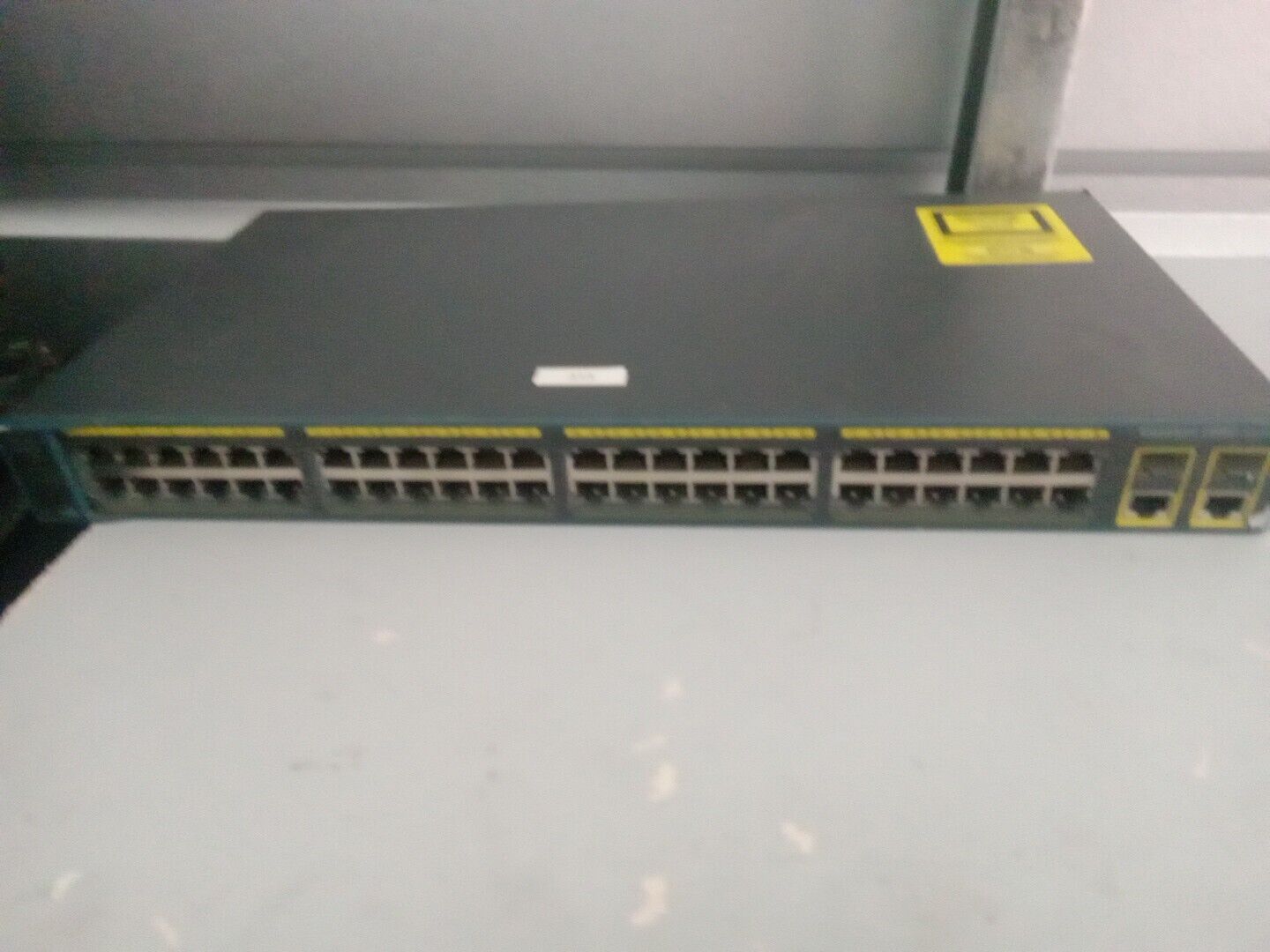 Cisco  Catalyst (WS-C2960-48TC-S-RF) 48-Ports Rack-Mountable Switch Managed