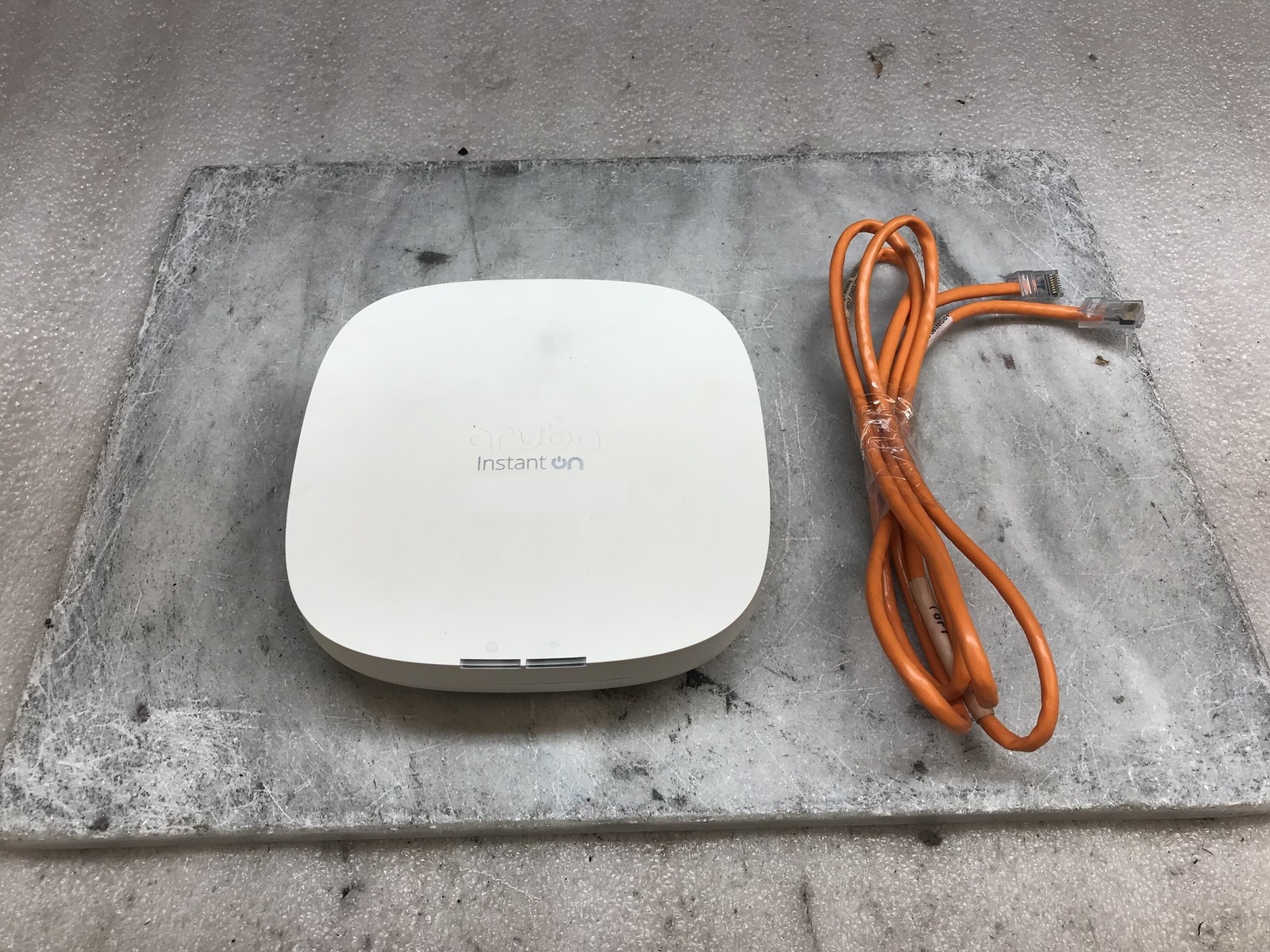 Aruba Instant On AP22 Access Point APIN0505 Aruba 500 - Cover Ethernet Cbl Inc Aruba Instant On AP22 Access Point APIN0505 Aruba 500 - Cover Ethernet Cbl Inc
