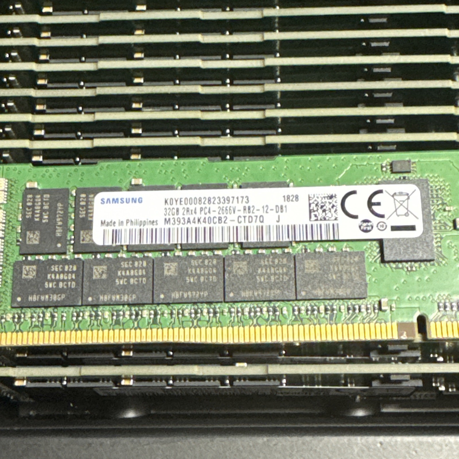 Lot Of 50 Samsung 32GB 2Rx4 PC4-2666V-RB2 DDR4 ECC RDIMM - M393A4K40CB2-CTD Lot Of 50 Samsung 32GB 2Rx4 PC4-2666V-RB2 DDR4 ECC RDIMM - M393A4K40CB2-CTD