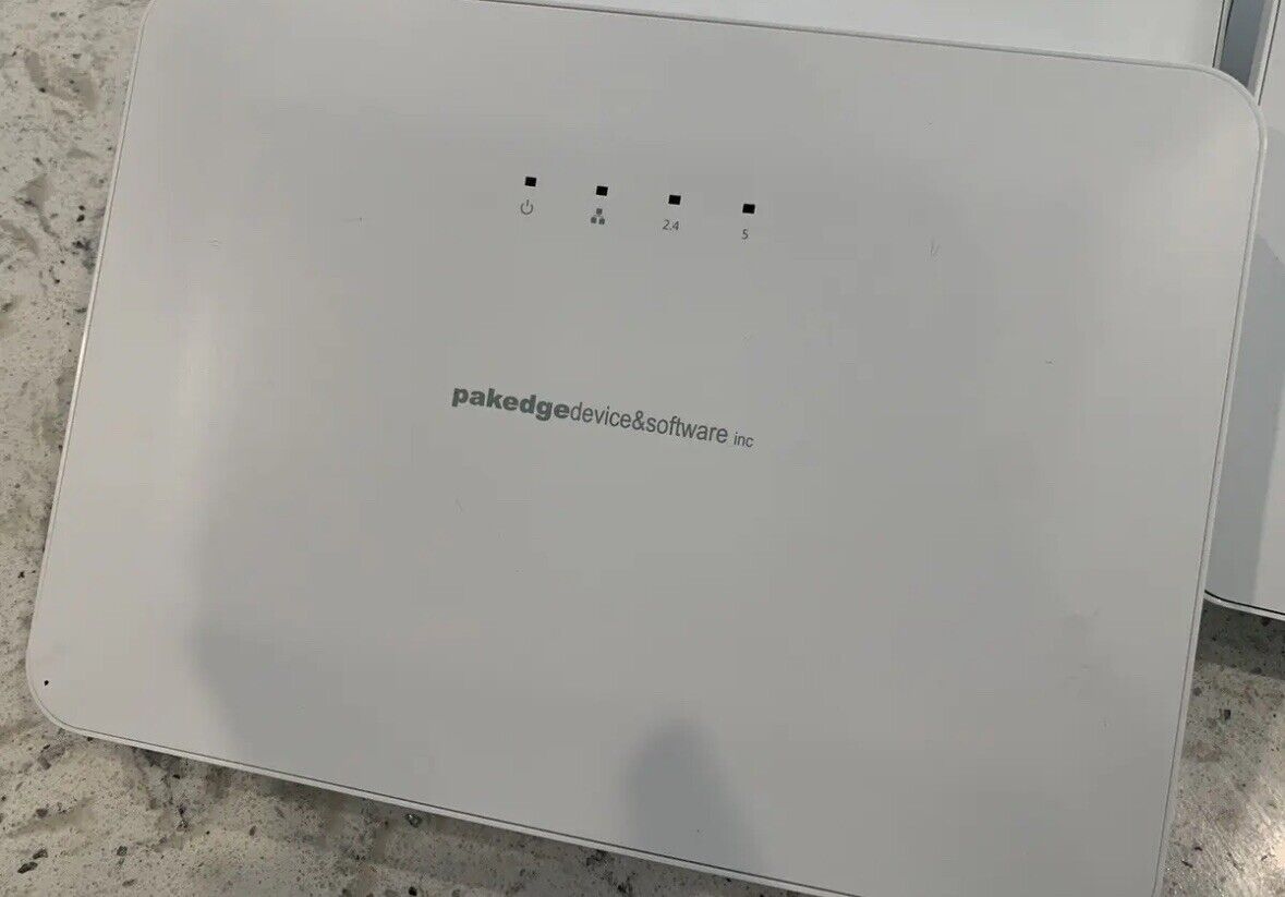Pakedge WX-1 Dual Band Access Point
