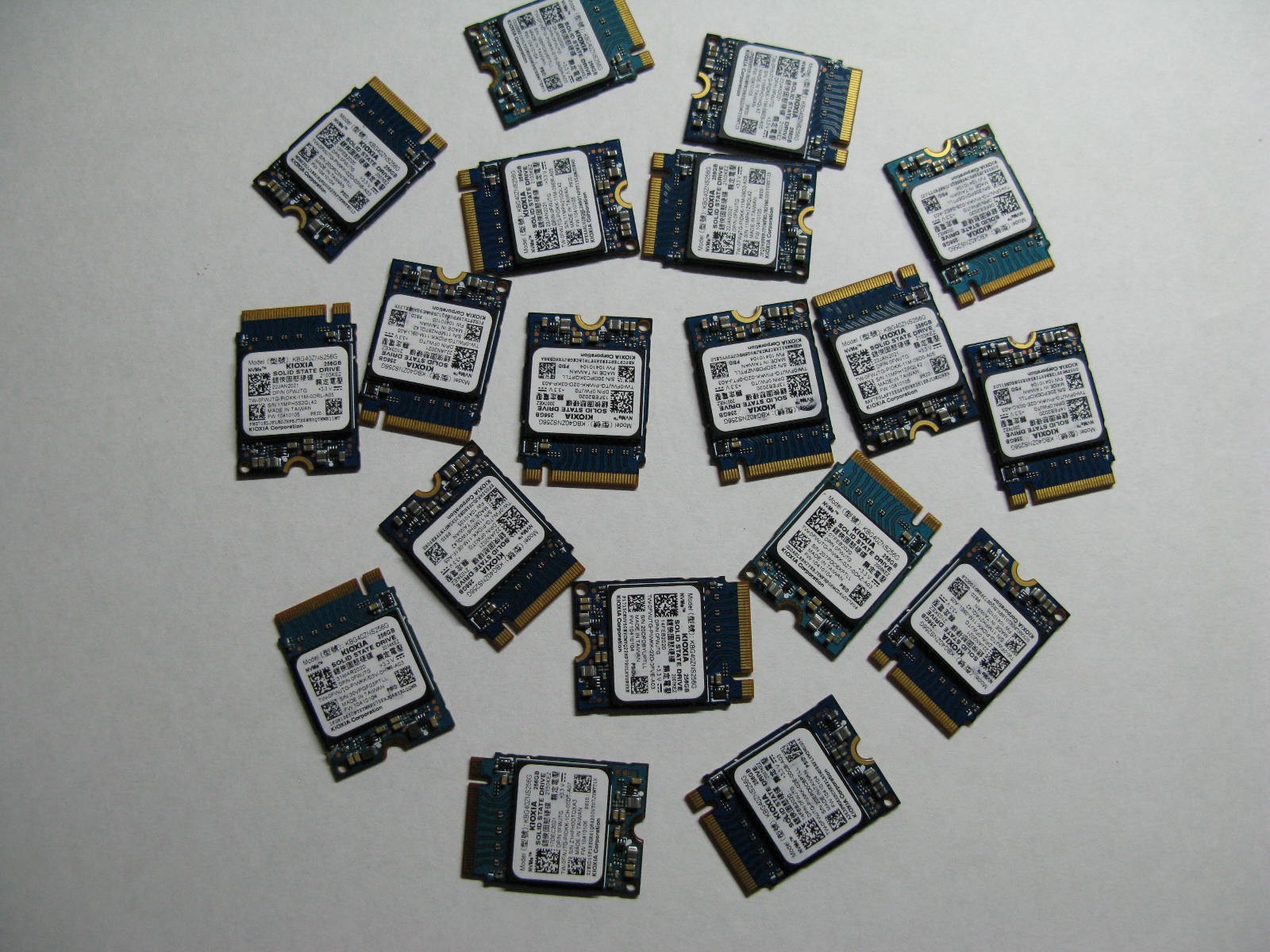 (lot of 19 KIOXIA 256GB SSD M.2 NVME 2235 solid state drive-used - π₯π₯ (lot of 19 KIOXIA 256GB SSD M.2 NVME 2235 solid state drive-used - π₯π₯
