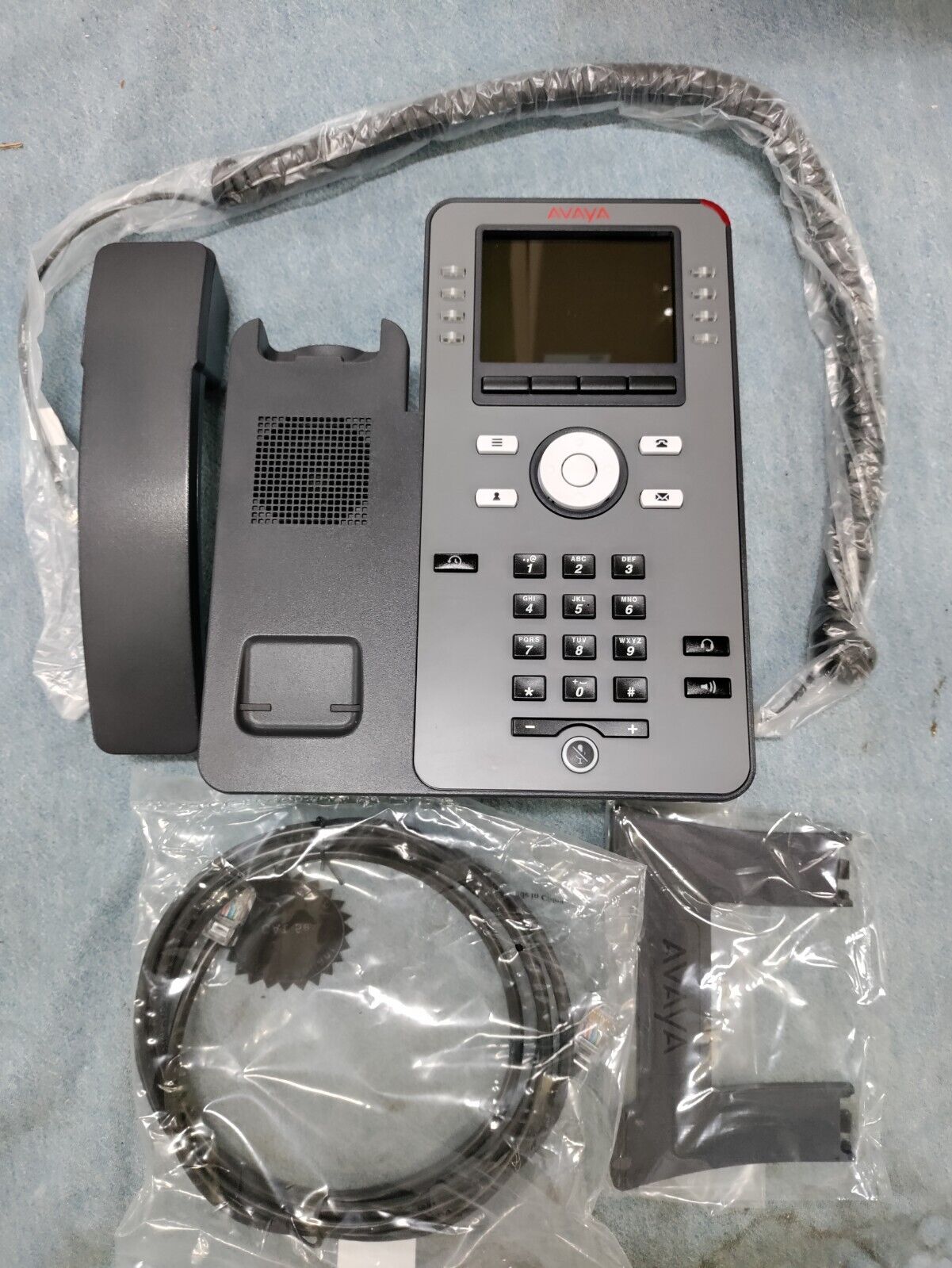 Avaya J179 Gigabit IP Phone Color (700513569) new buttons, defaulted, A stock
