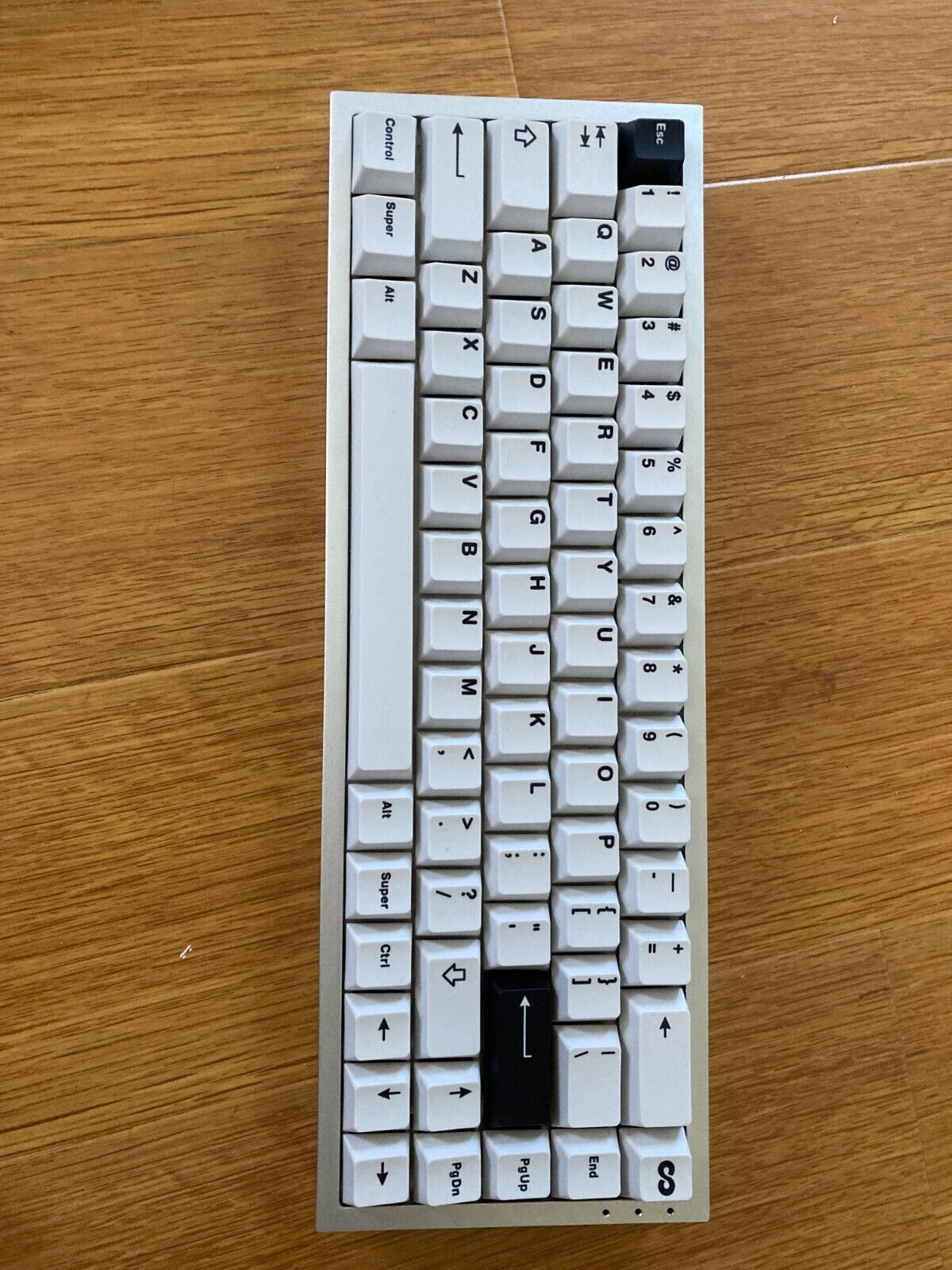 NovelKeys Nk65 Aluminum Edition Custom Keyboard (Gateron Ink Black v2s)