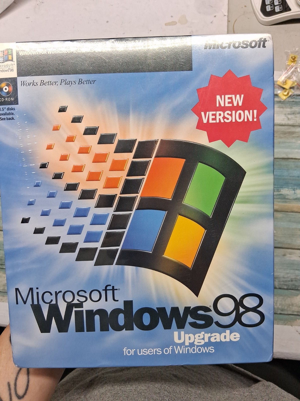New Microsoft Windows 98 Upgrade Big Box: CD, Key Code, Book, Ad Inserts Sealed New Microsoft Windows 98 Upgrade Big Box: CD, Key Code, Book, Ad Inserts Sealed