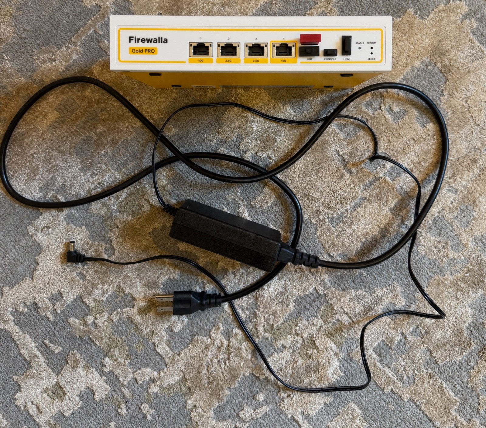 Firewalla Gold Pro - 10 Gbps Cyber Security Firewall Firewalla Gold Pro - 10 Gbps Cyber Security Firewall