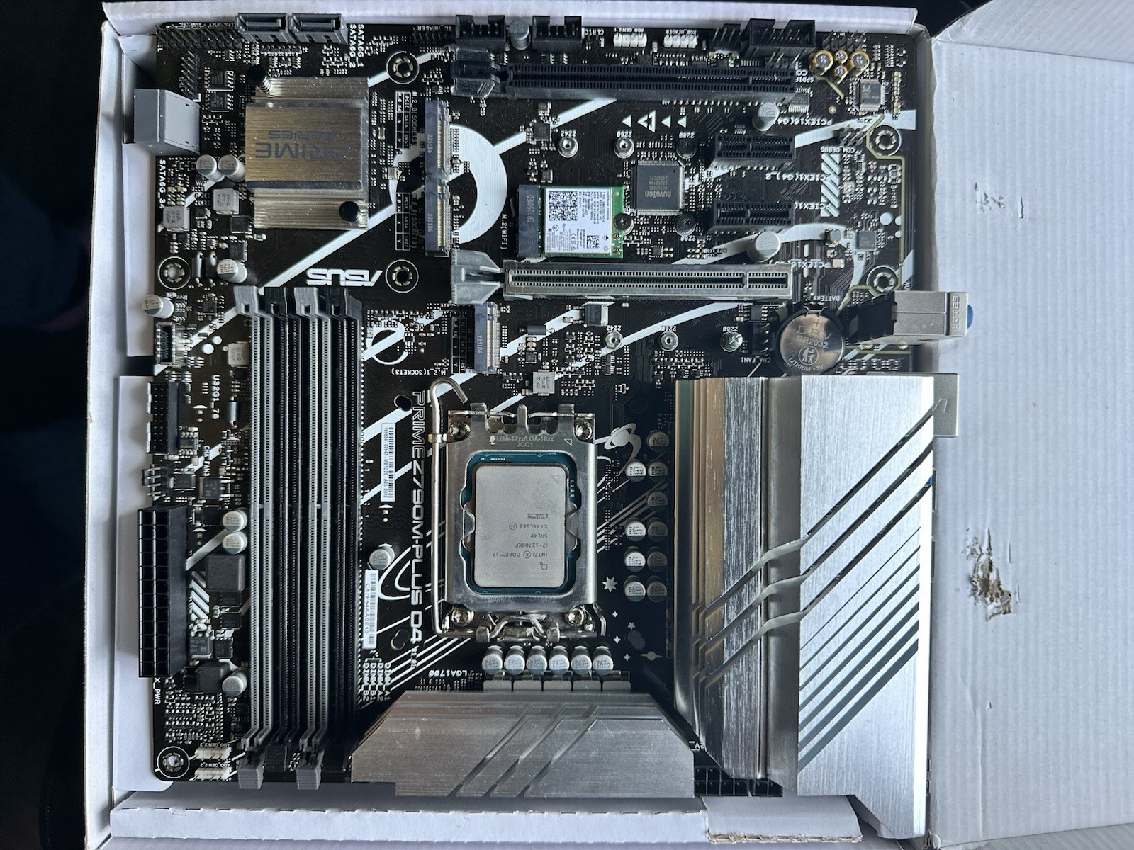 LOT FOR SALE - ASUS 2790M-PLUS D4 and Corsair DDR4 32GB