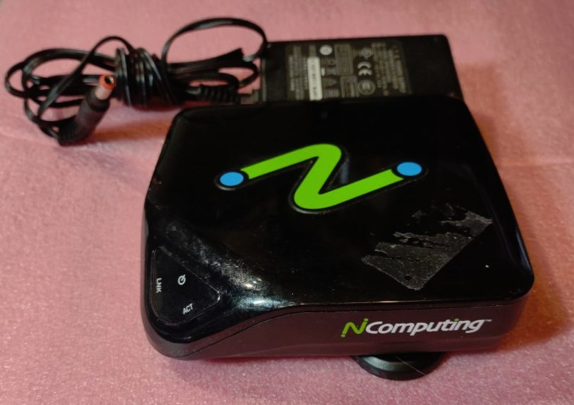 NComputing L300 Ethernet Virtual Desktop Vspace ThinNet Thin Client+ Power pack