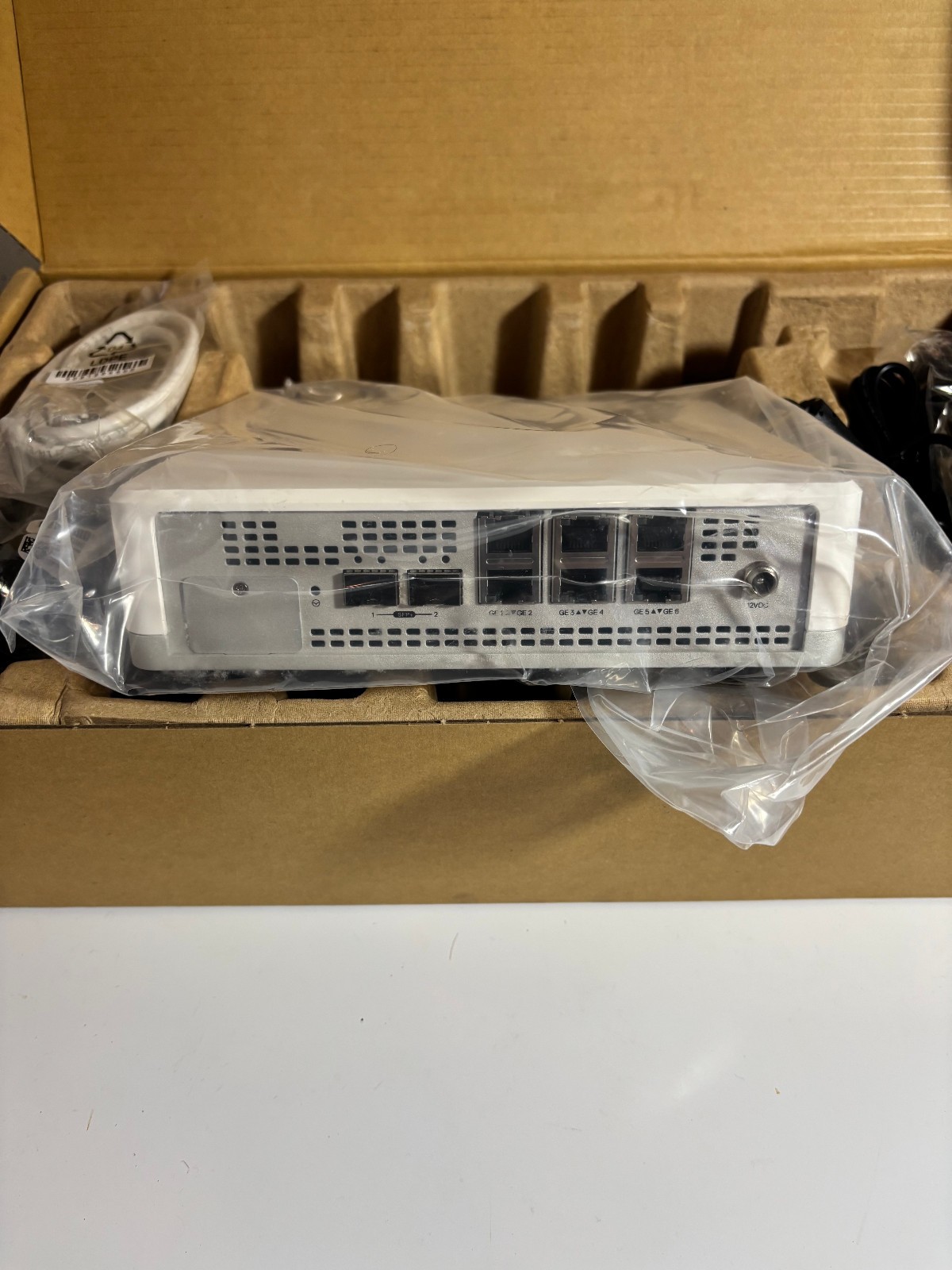 VMware SD-WAN Edge 640N VeloCloud Dell E42W EnterpriseFirewall 32GB New/Open Box