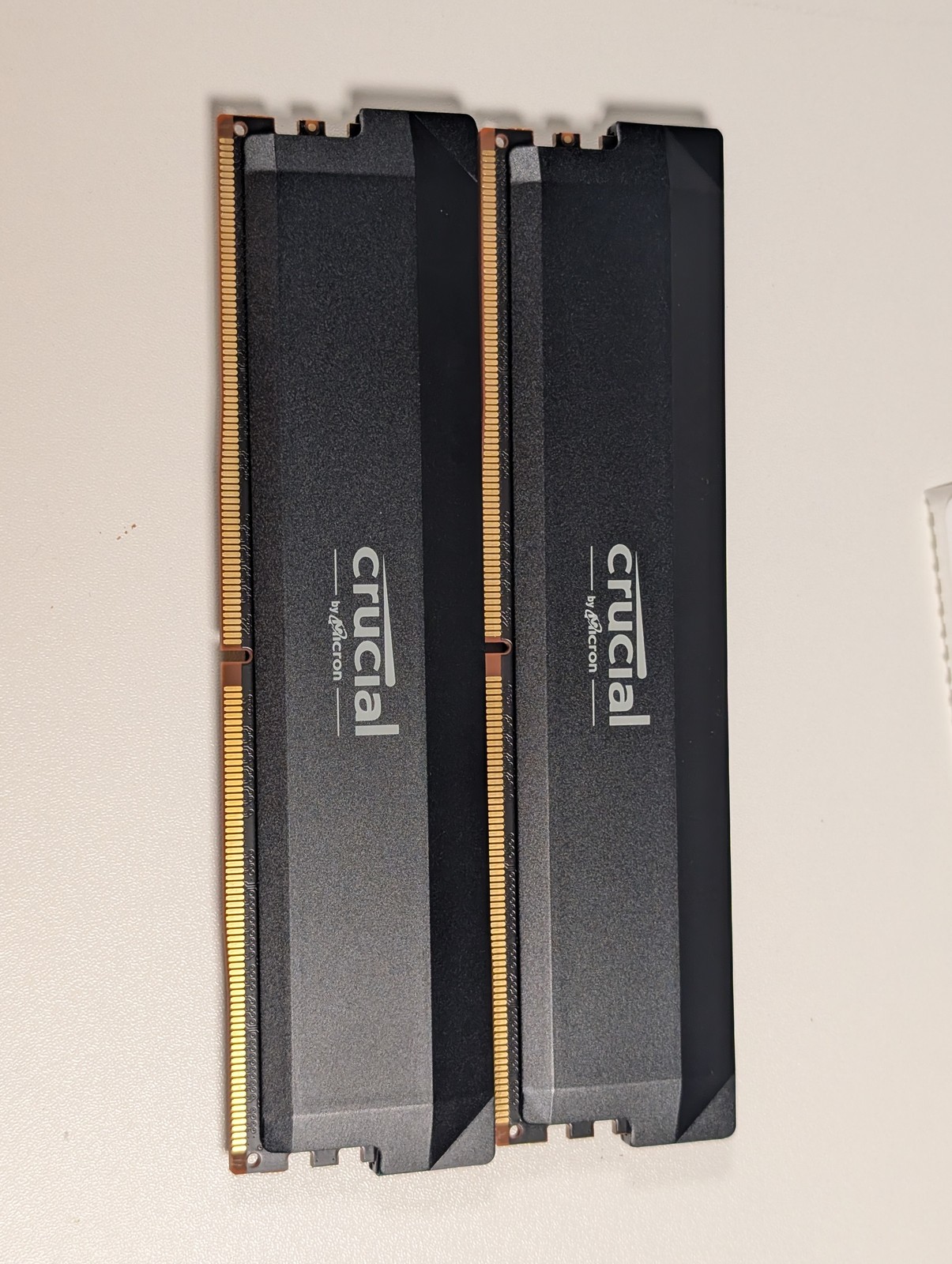 Crucial Pro Overclocking 32GB 2x16GB DDR5 6000 CL36 XMP EXPO Black Crucial Pro Overclocking 32GB 2x16GB DDR5 6000 CL36 XMP EXPO Black