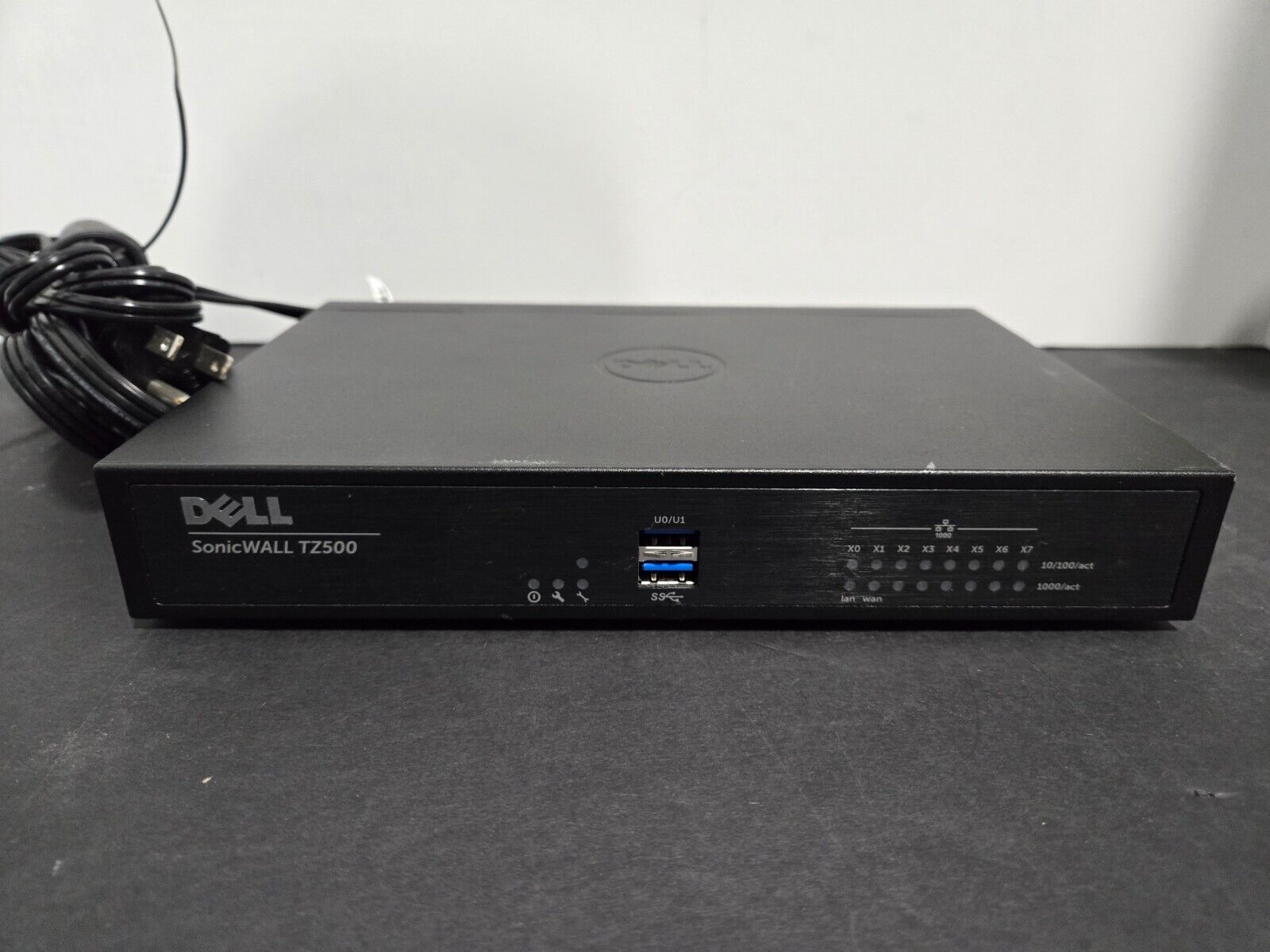 Dell SonicWALL TZ500 Firewall 8-Port Network Security Appliance APL29-0B6