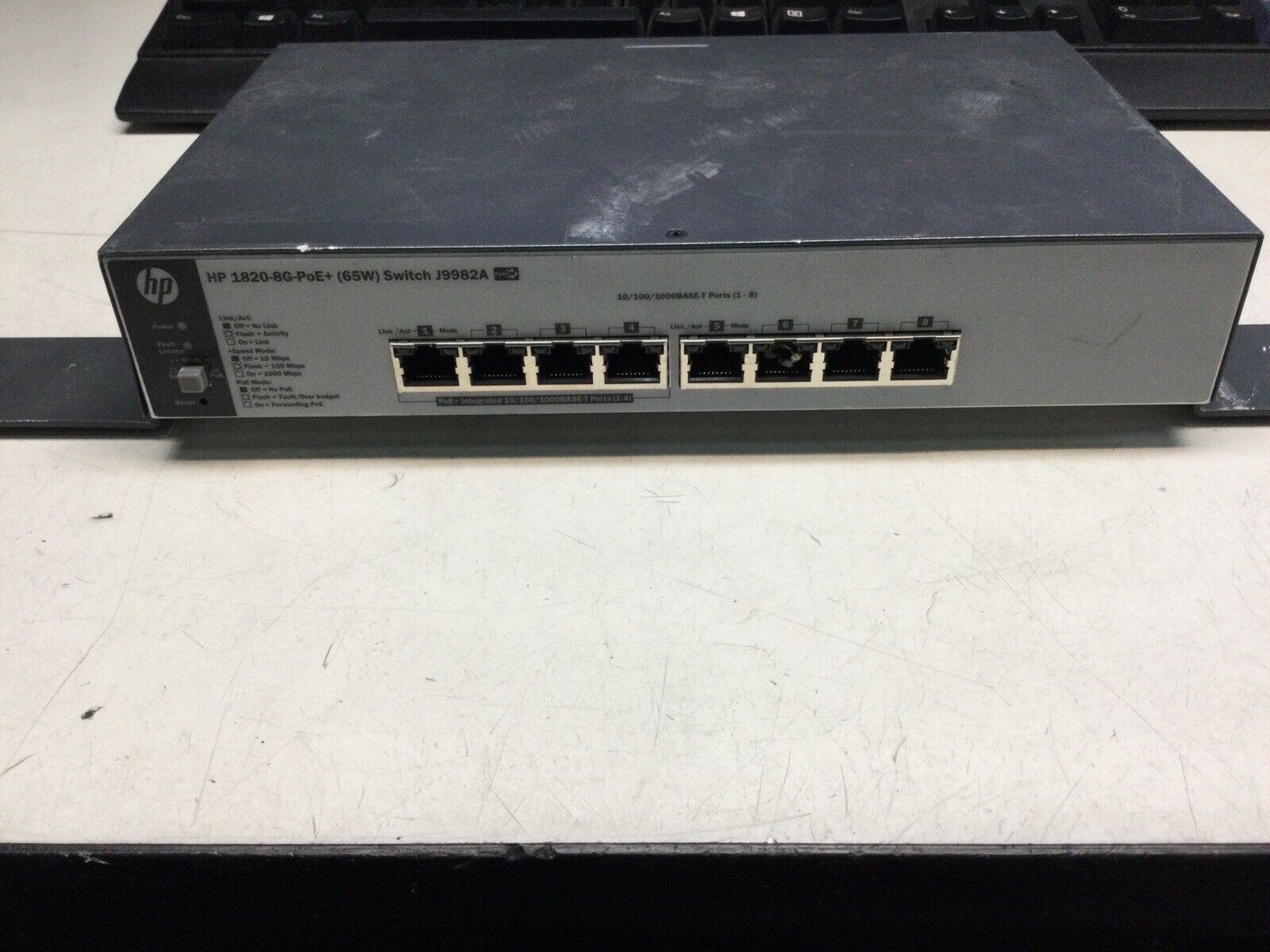 HP 1820-8G-PoE+ Managaed Switch (J9982A)