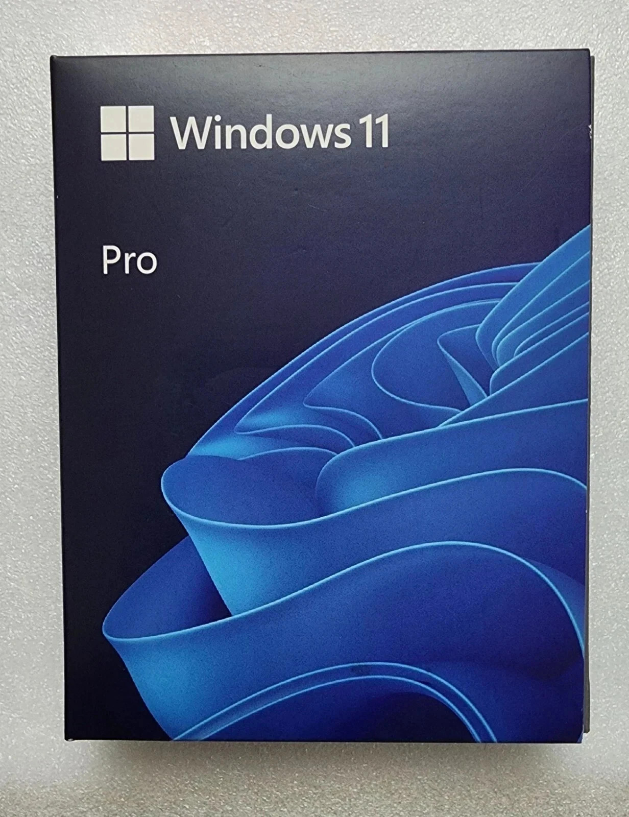 Microsoft Windows 11 Pro 64-Bit USB Flash Drive (HAV-00162) Microsoft Windows 11 Pro 64-Bit USB Flash Drive (HAV-00162)