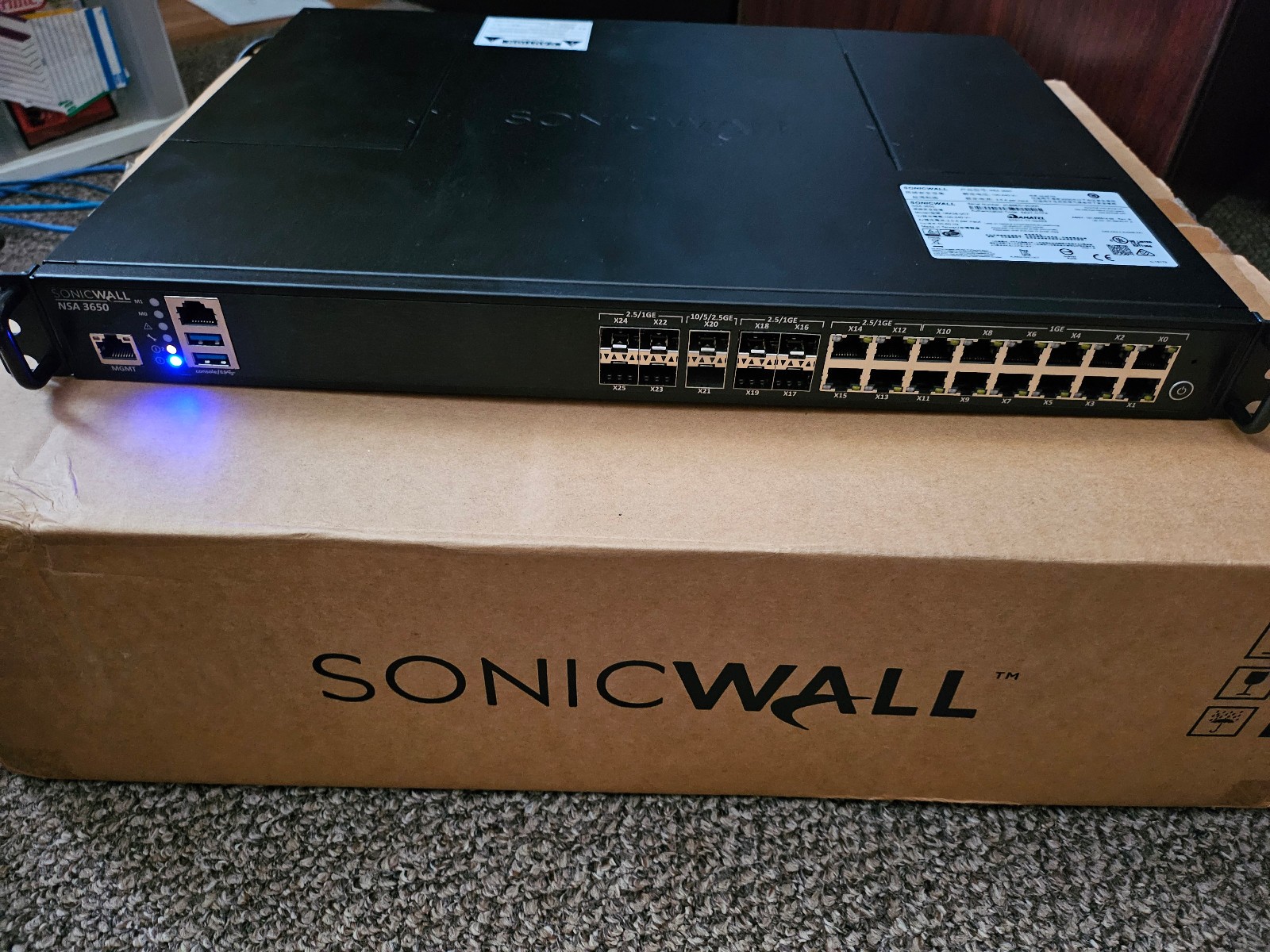 SonicWall NSA 3650 Firewall Appliance - Transfer Ready 01SSC4081 SonicWall NSA 3650 Firewall Appliance - Transfer Ready 01SSC4081