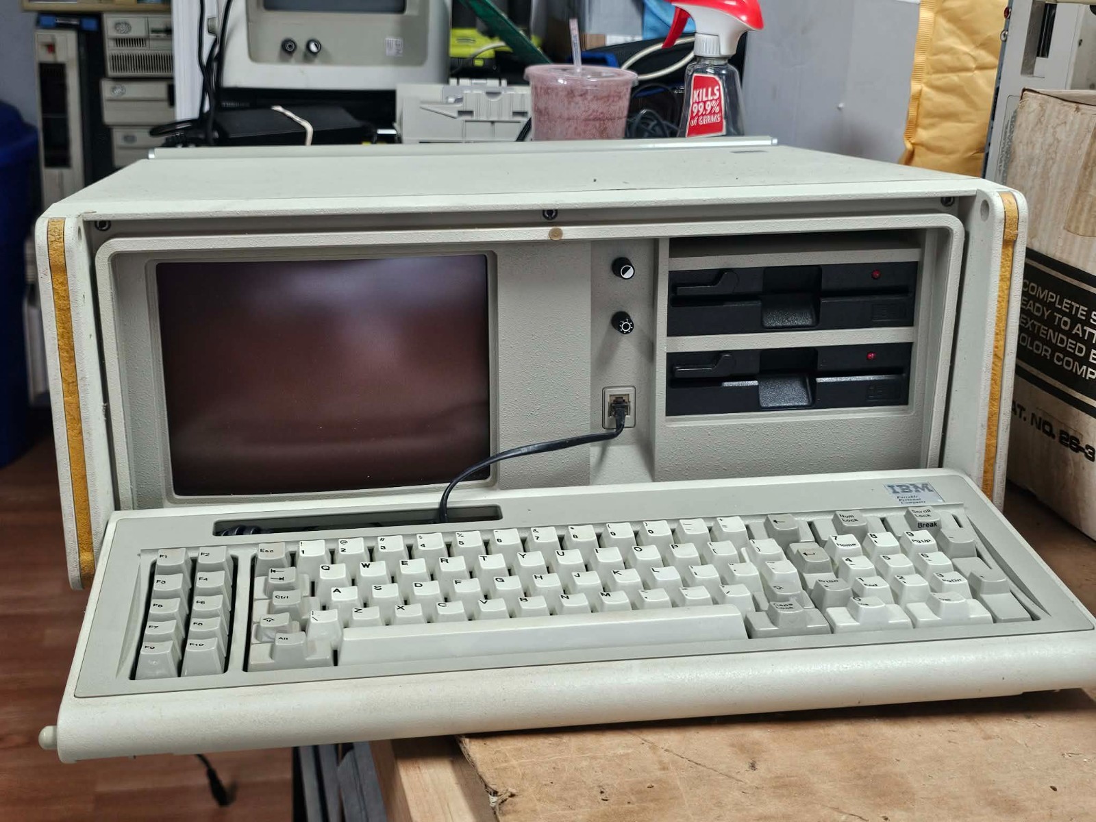 Vintage Retro Clean IBM Portable Personal Computer Model 5155 Special - No Power Vintage Retro Clean IBM Portable Personal Computer Model 5155 Special - No Power