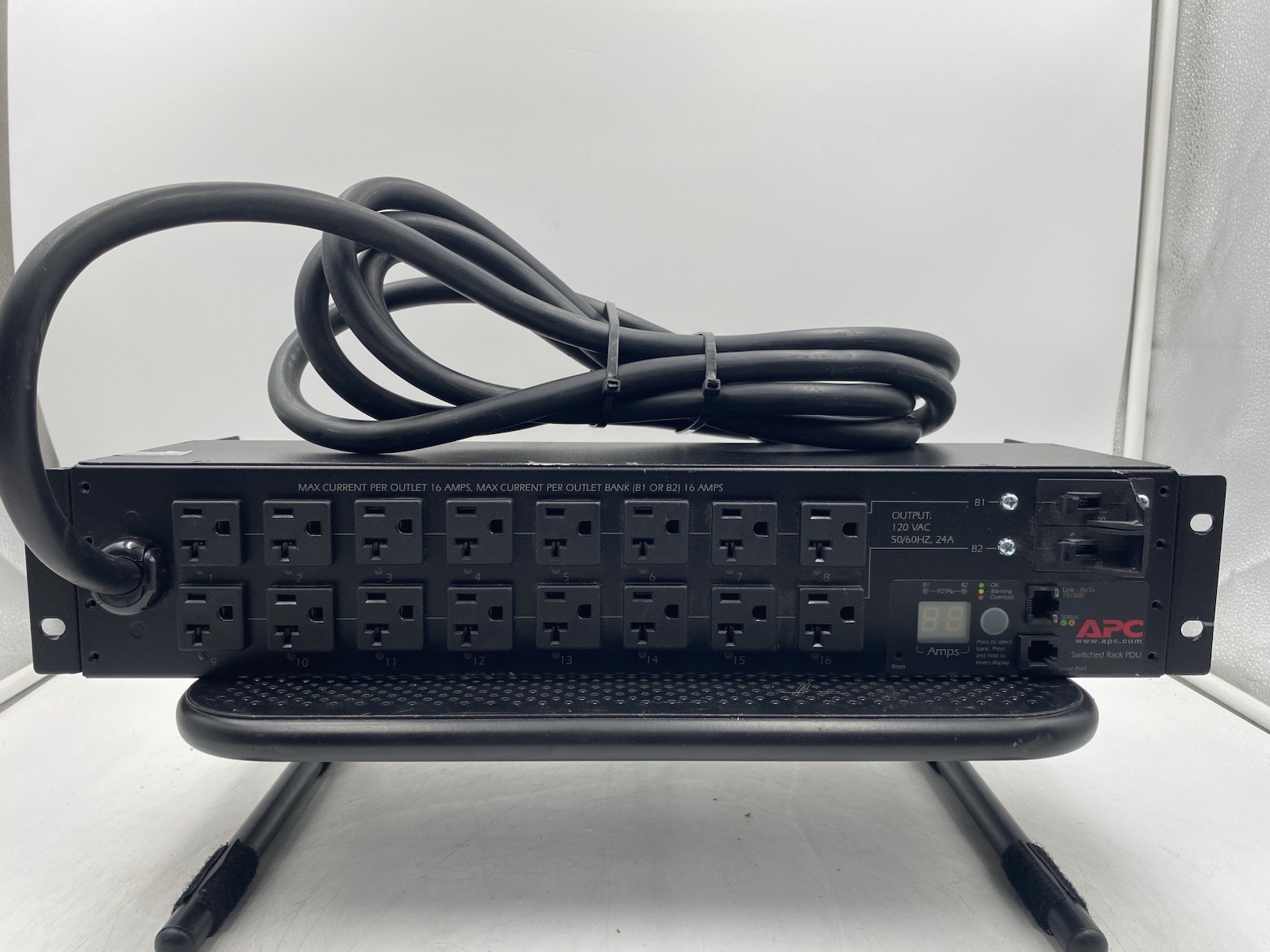 APC AP7902 Switched Rack PDU Power Distribution Unit 120V
