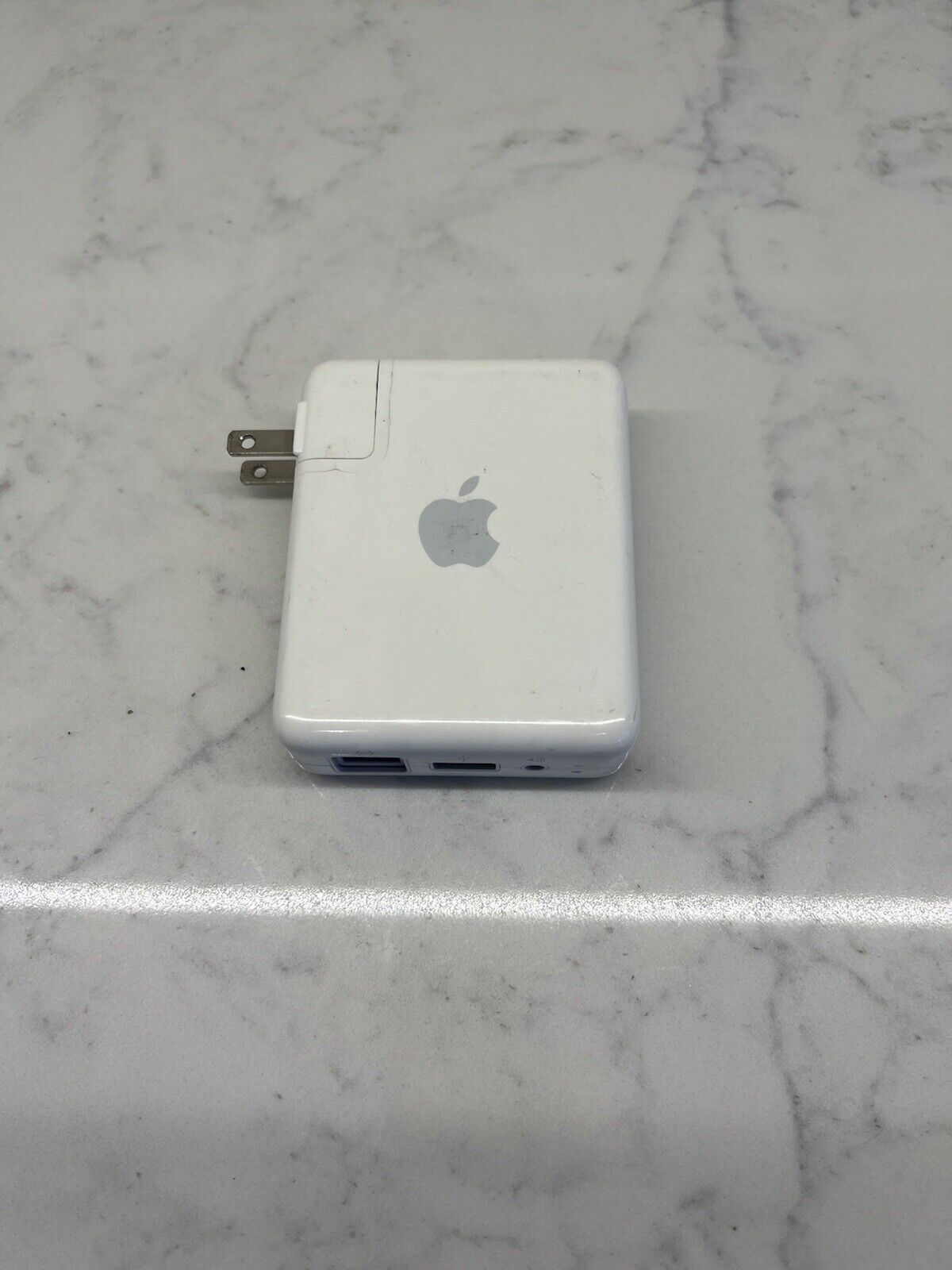 Apple AirPort Express 802.11n Base Station A1264 (1st Gen) Wifi Router/ Extender
