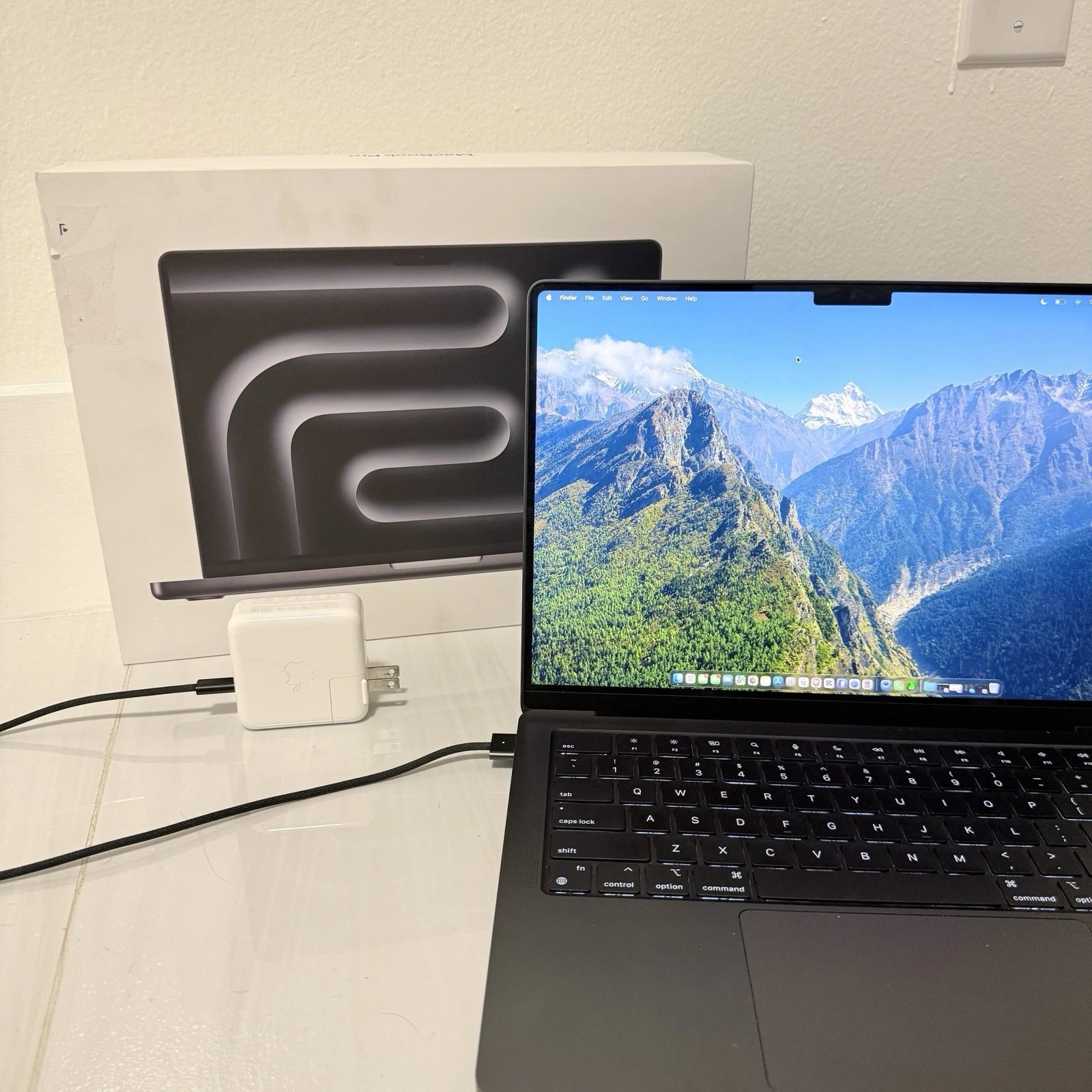 Apple MacBook Pro 14 inch M4 512GB Space Black. ''Rеаd dеѕсriрtiоn''2024 Apple MacBook Pro 14 inch M4 512GB Space Black. ''Rеаd dеѕсriрtiоn''2024