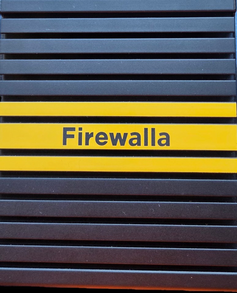 Firewalla Gold Plus 2.5GbE Firewall Router – Excellent Condition Firewalla Gold Plus 2.5GbE Firewall Router – Excellent Condition