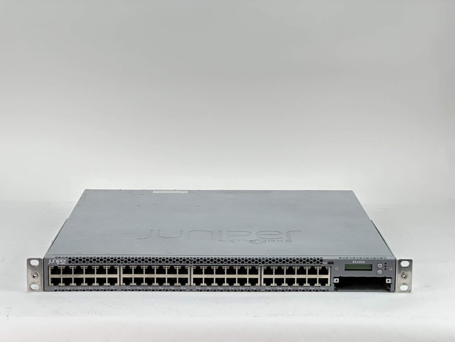 Juniper EX4300-48T-AFO Switch 48x BASE-T 4x QSFP+ 2x 350W PSU AFO Front-to-back Juniper EX4300-48T-AFO Switch 48x BASE-T 4x QSFP+ 2x 350W PSU AFO Front-to-back