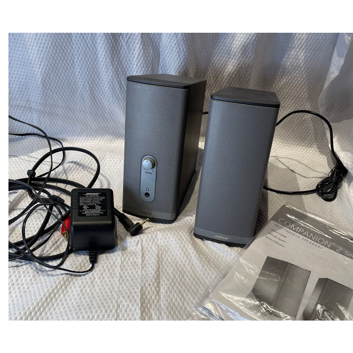 Bose Companion 2 Series II Multimedia Speakers w/Cables & Manual Tested Working