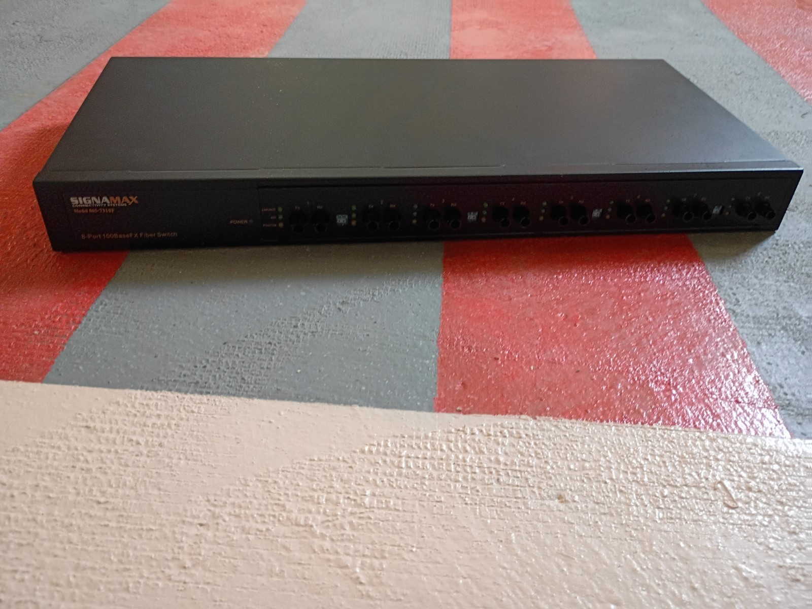 signamax 8 port 100BaseFx Fiber switch