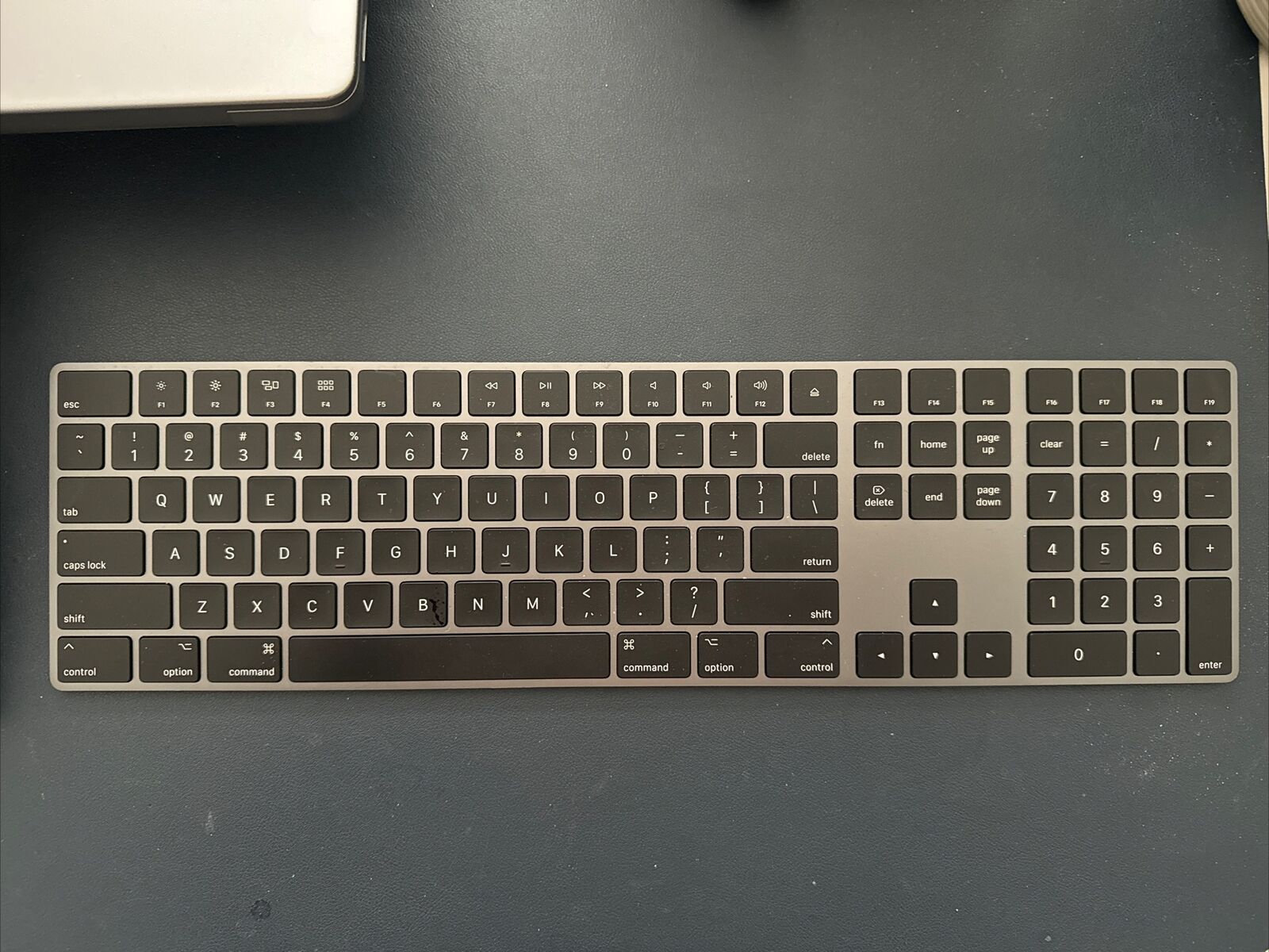 Apple Magic Keyboard with Numeric Keypad  - Black - Wireless + Apple Magic Mouse