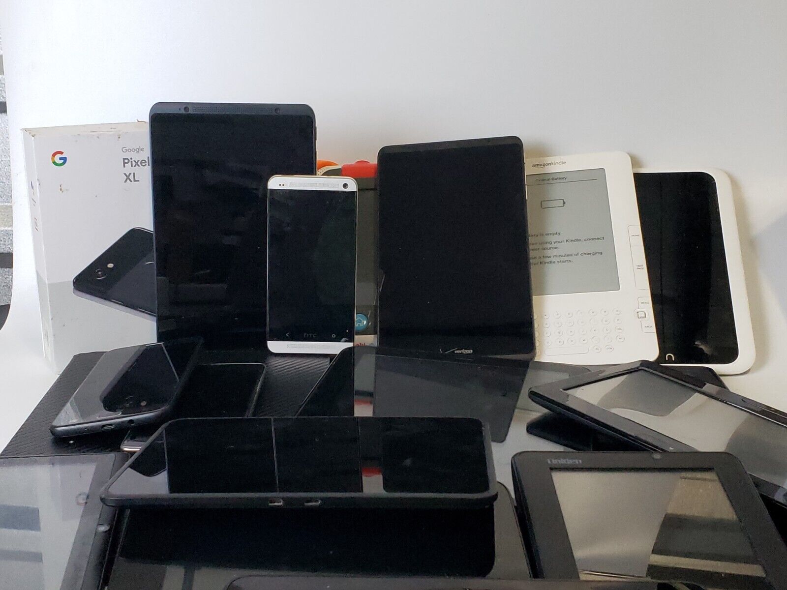 Lot Of 20 Tablets & Smartphones Samsung, Google, Parts & Repair